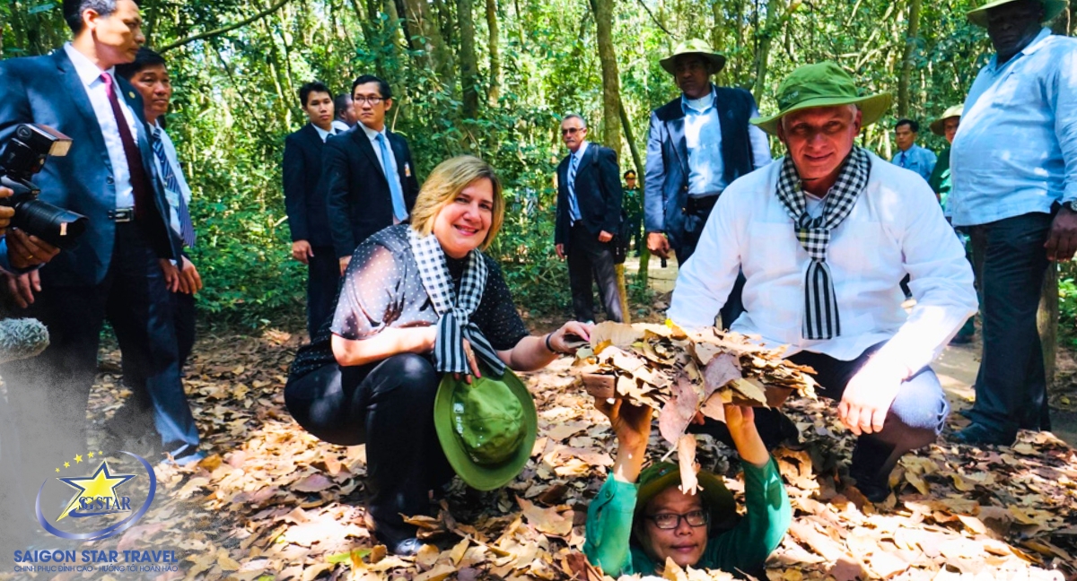 Địa Đạo Củ Chi - Tour Sài Gòn 2 ngày 1 đêm