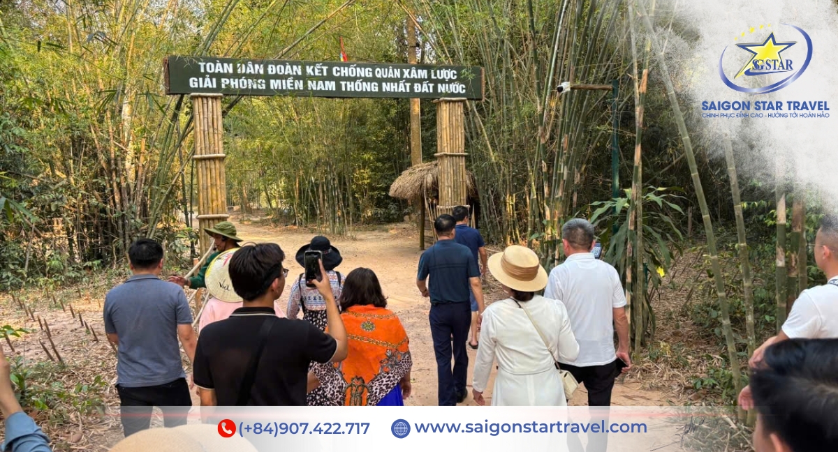 Địa đạo Củ Chi - Tour Sài Gòn 3 ngày 2 đêm