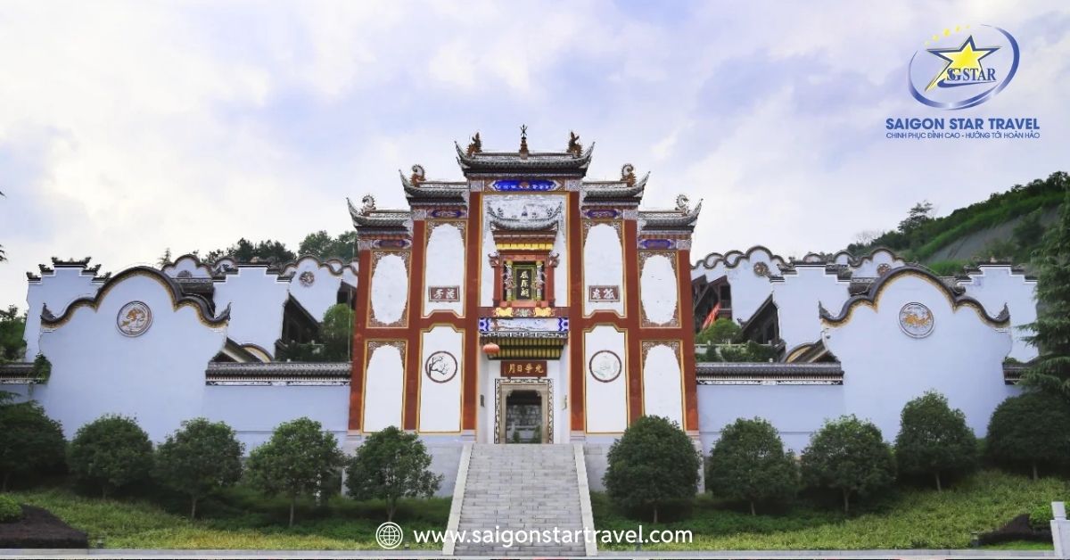 Tour du lịch Trung Quốc 5N4Đ - Trương Gia Giới - Phượng Hoàng Cổ Trấn