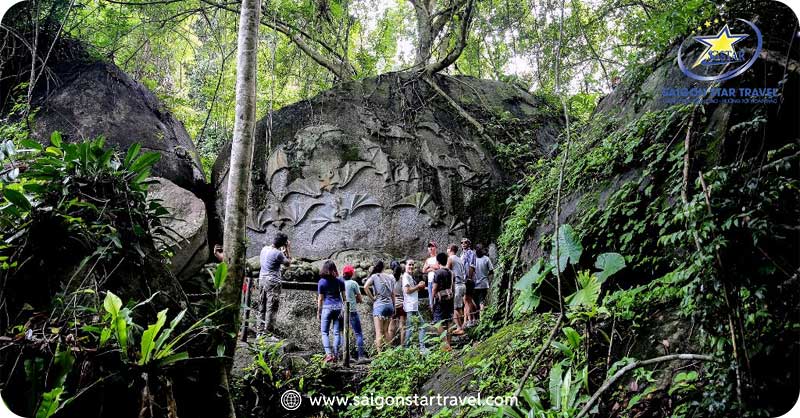 Khám phá Hang Dơi – Khám phá Tour Madagui 2 ngày 1 đêm Team building