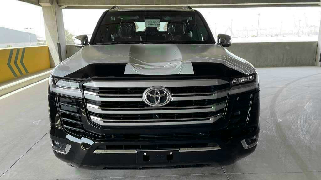 LAND CRUISER