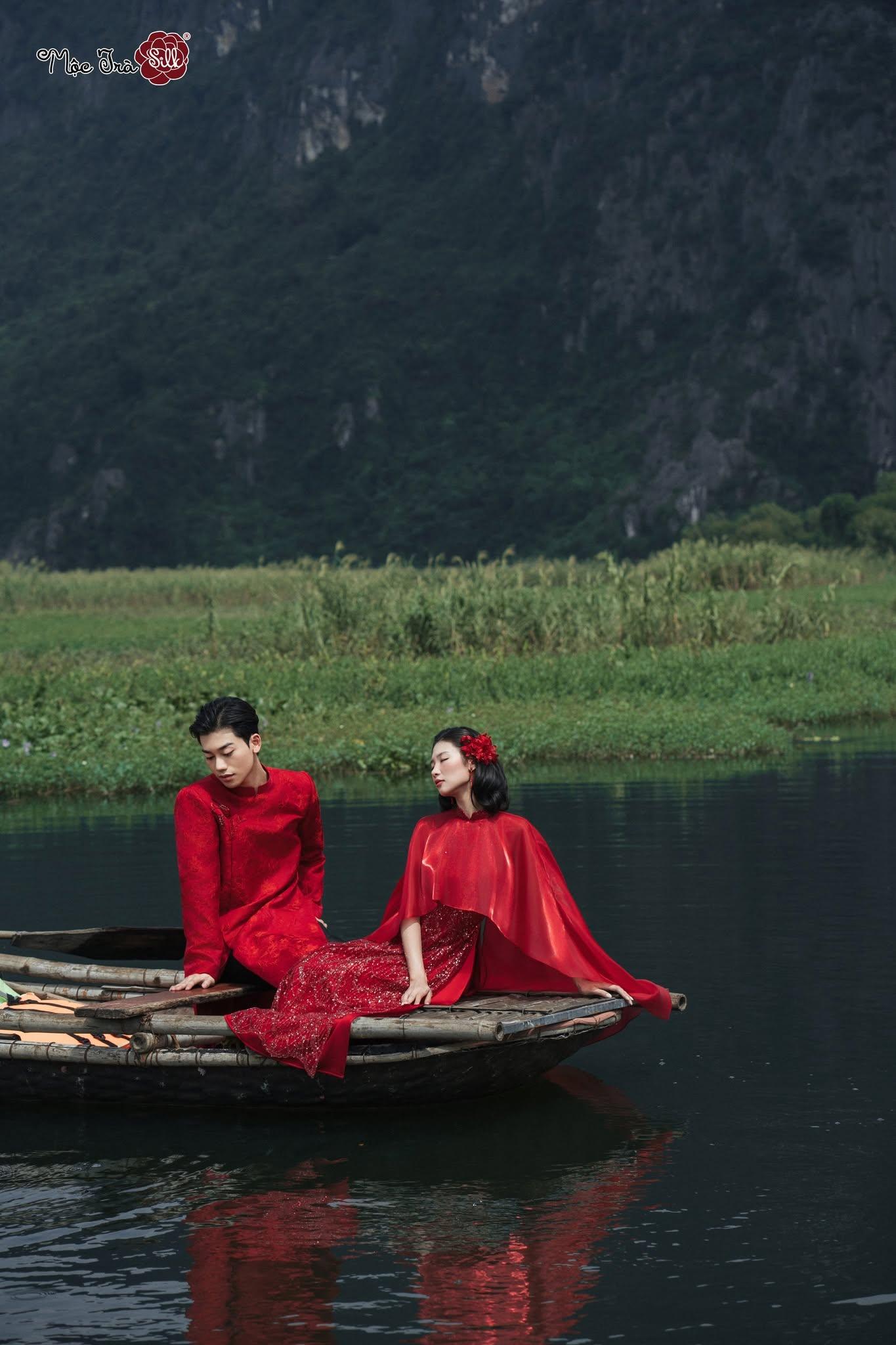 Áo dài cô dâu Xích Tơ