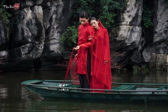 Áo dài cô dâu Hồng Liên