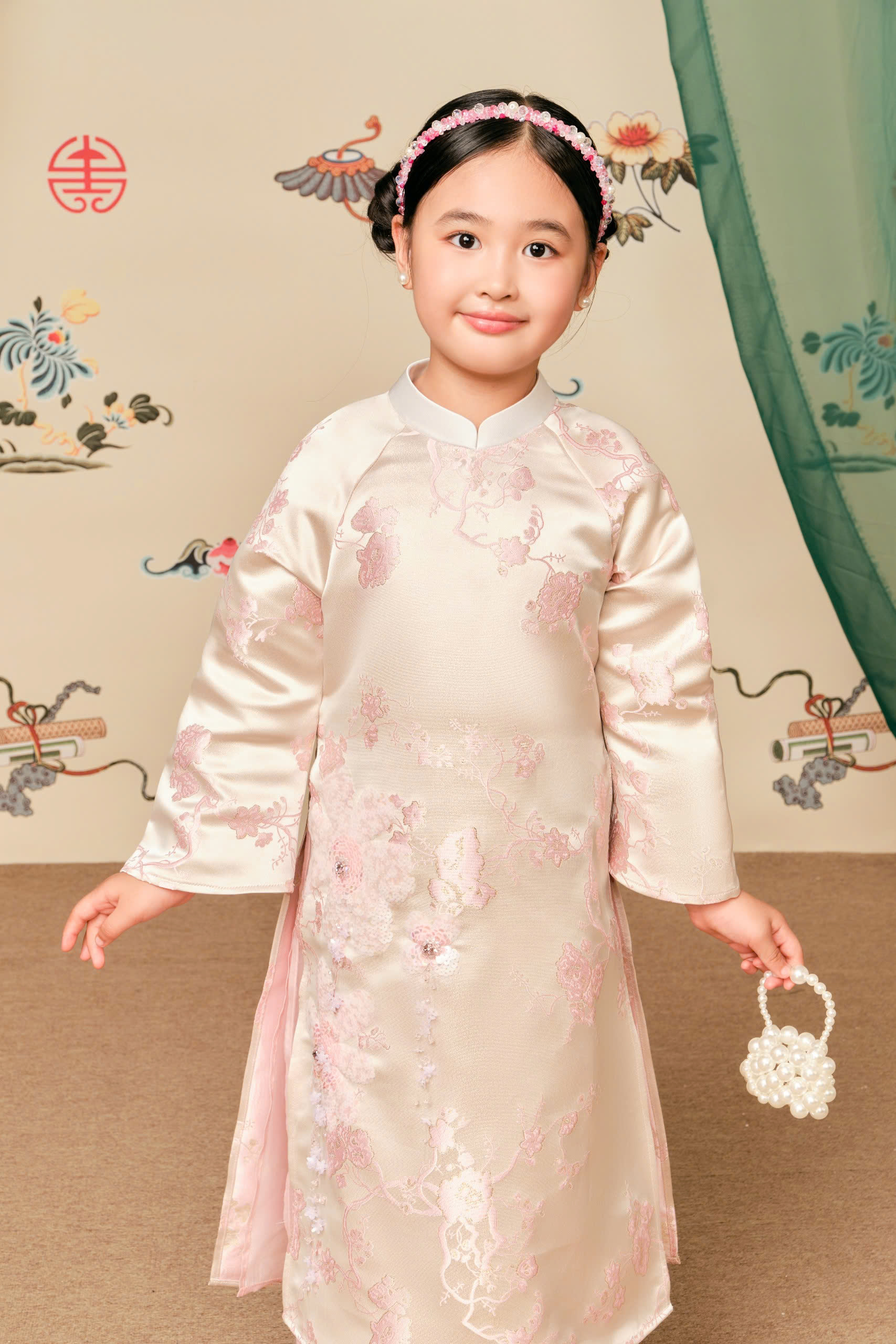 Áo dài Ngọc Khuê Nhi