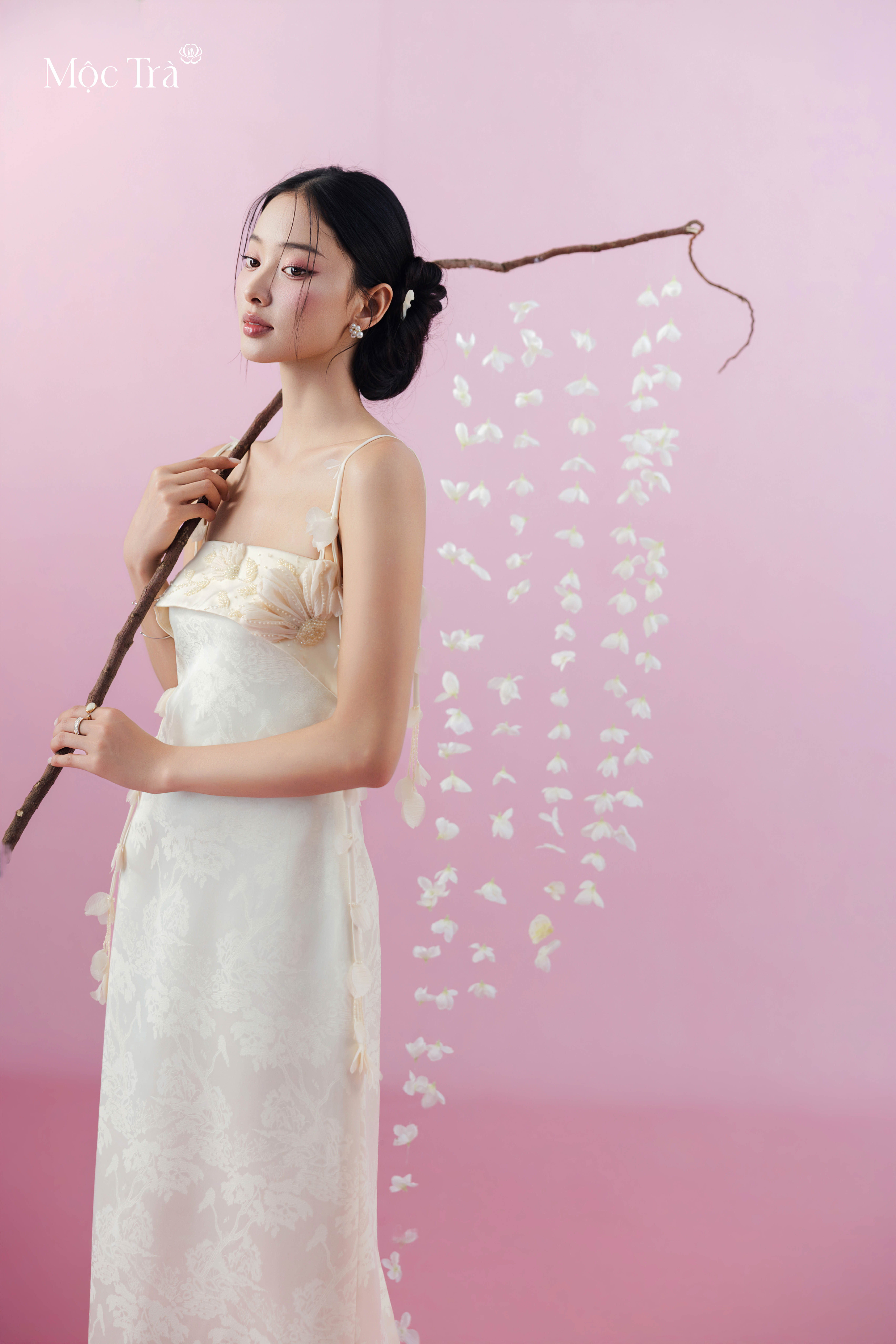 Đầm Giọt Ngọc