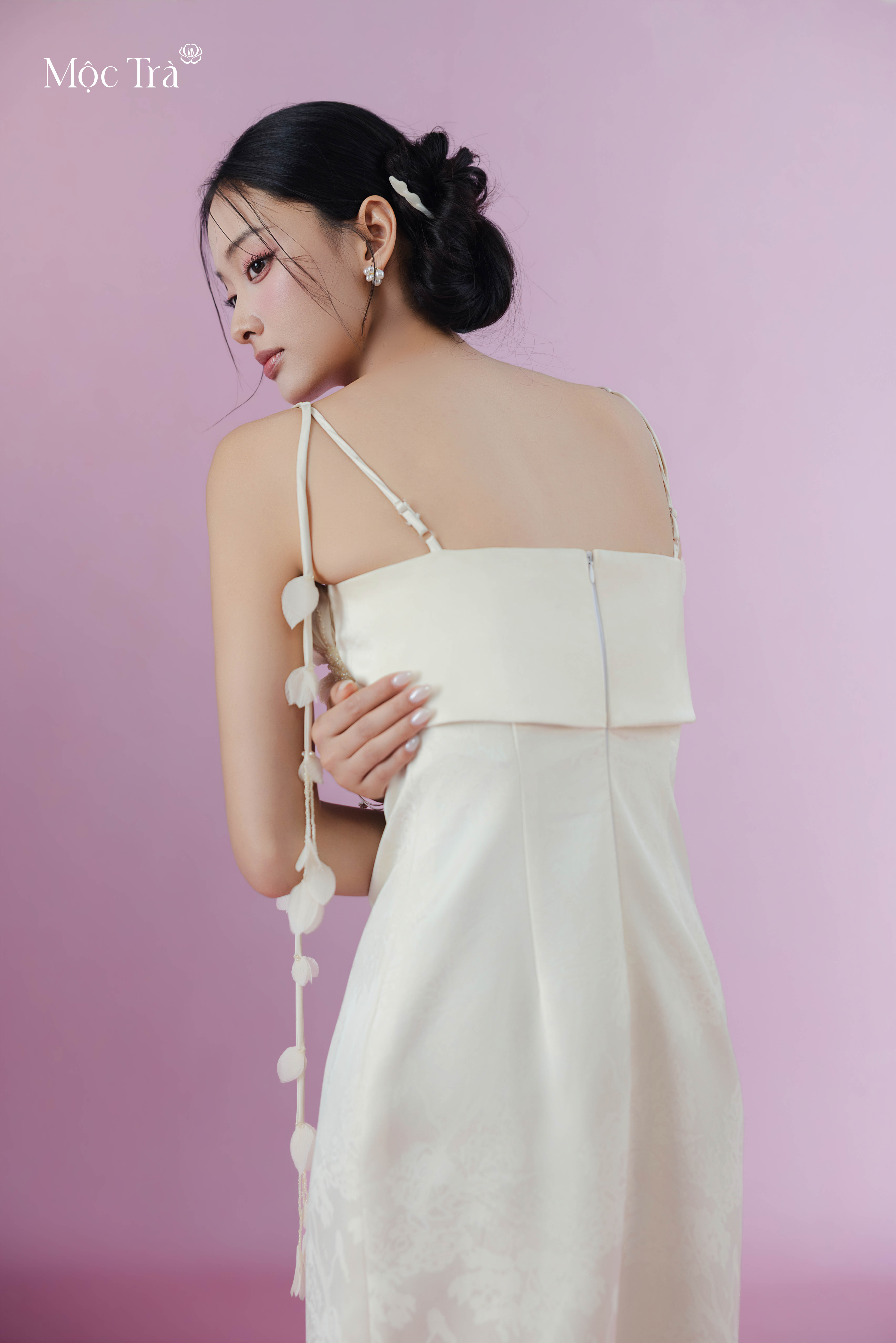 Đầm Giọt Ngọc