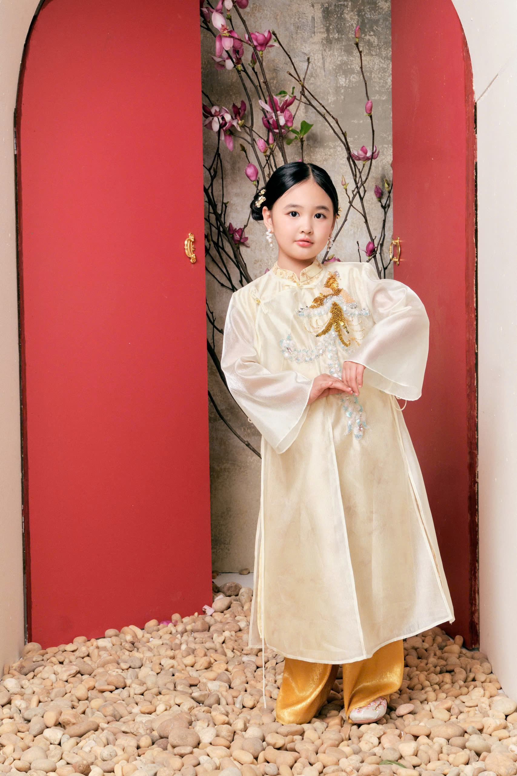 Áo dài Phượng Ảnh Nhi