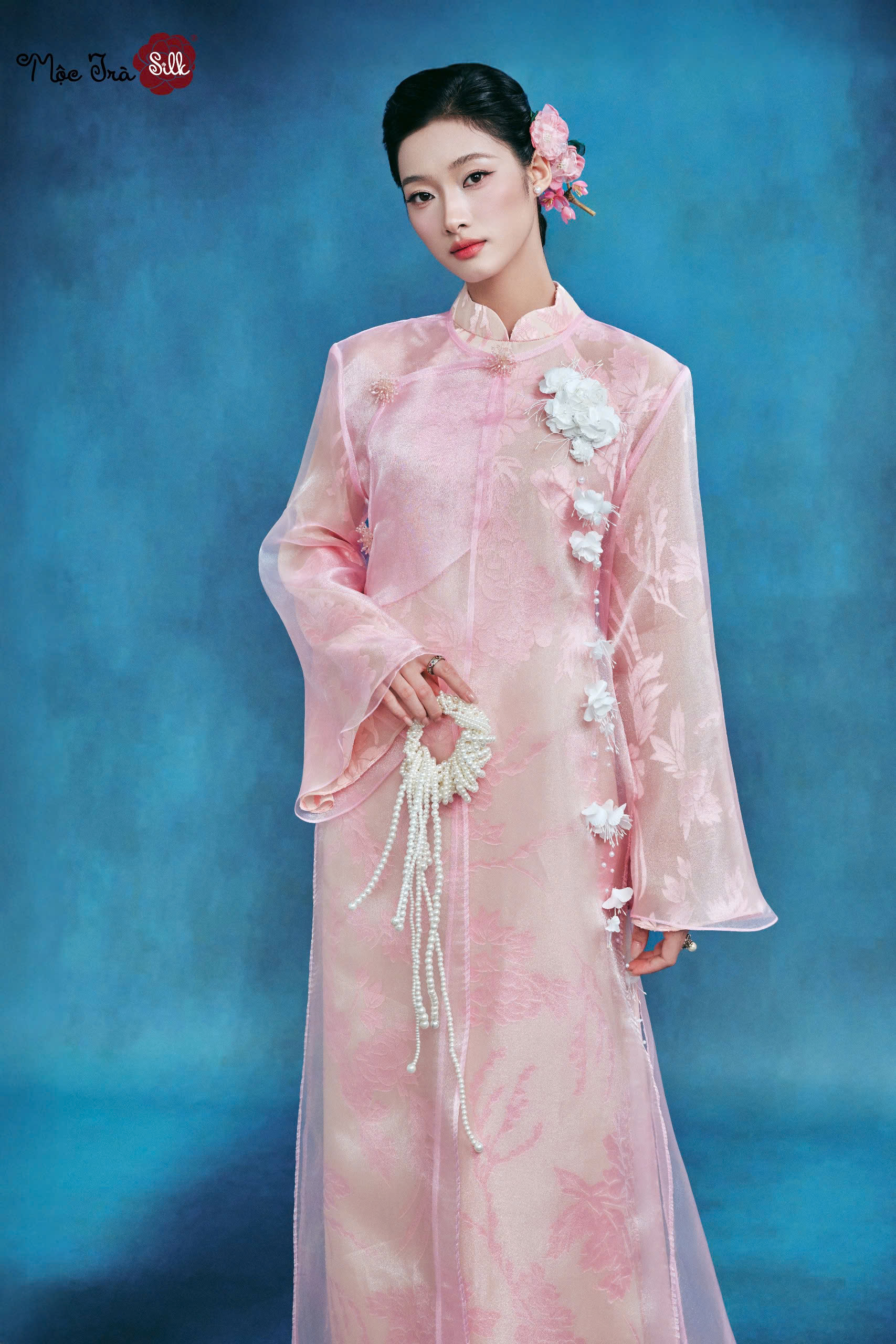 Áo dài Vũ Hoa Phấn