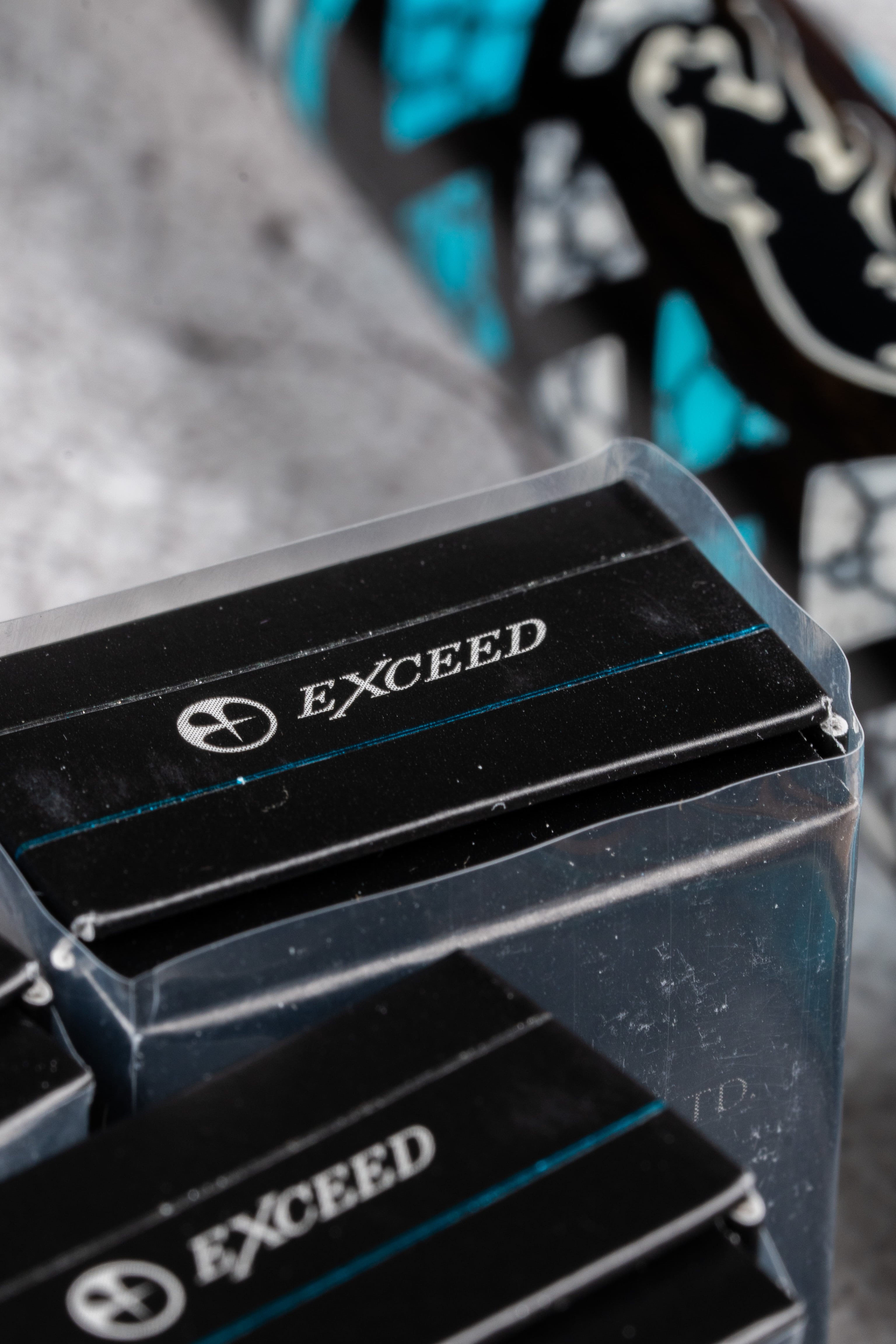 Lơ Exceed