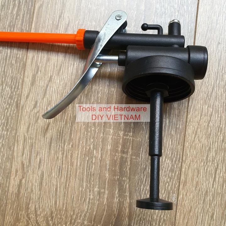 Bình Châm Nhớt, Vịt Dầu Bằng Thép 250ml Hãng Kapusi K-1050 vòi cam cứng