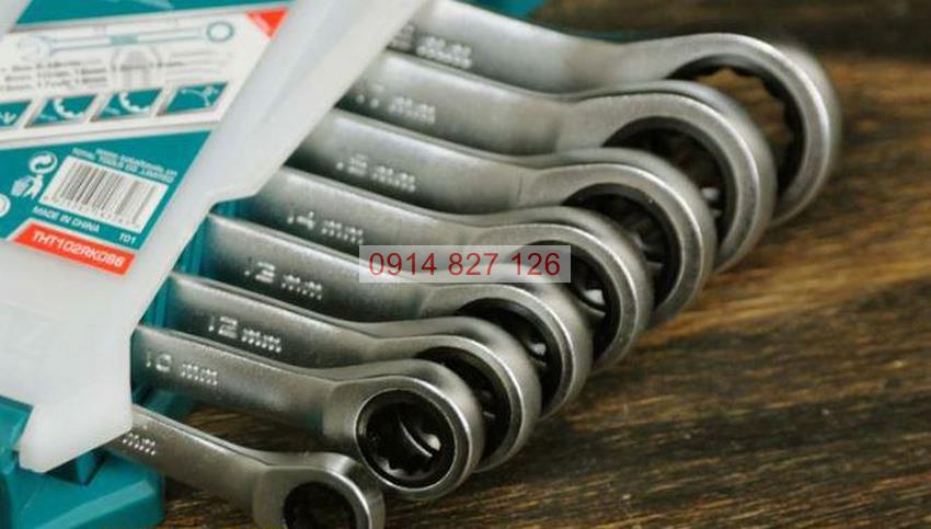 Bộ cờ lê vòng miệng tự động có 8 chi tiết cỡ từ 8-19mm TOTAL THT102RK086
