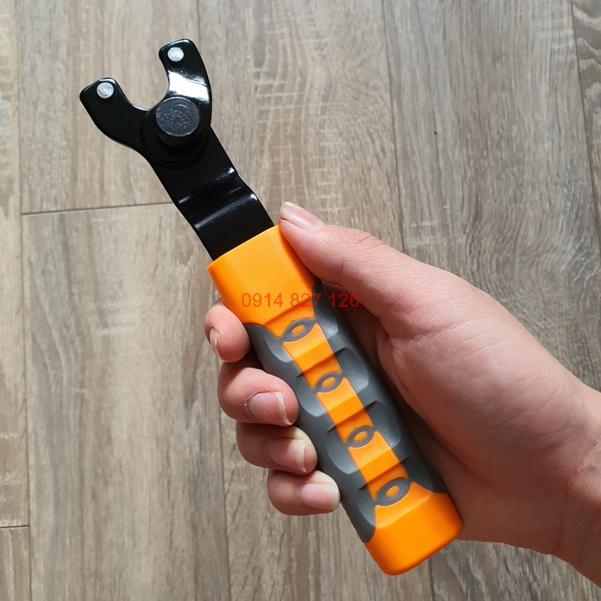 Chìa mở máy mài 2 chấu linh hoạt  K-7868 Kapusi được làm từ thép Carbon cao cấp