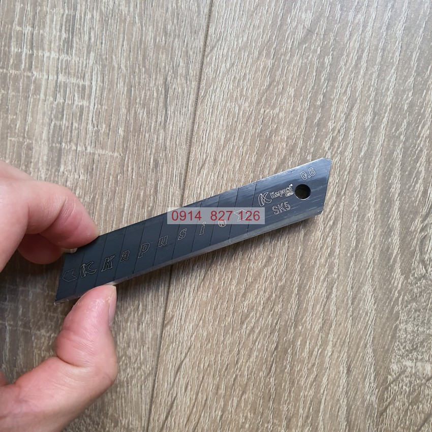 Hộp 100 lưỡi dao rọc giấy đen thay thế hãng KAPUSI Nhật Bản  K-8770