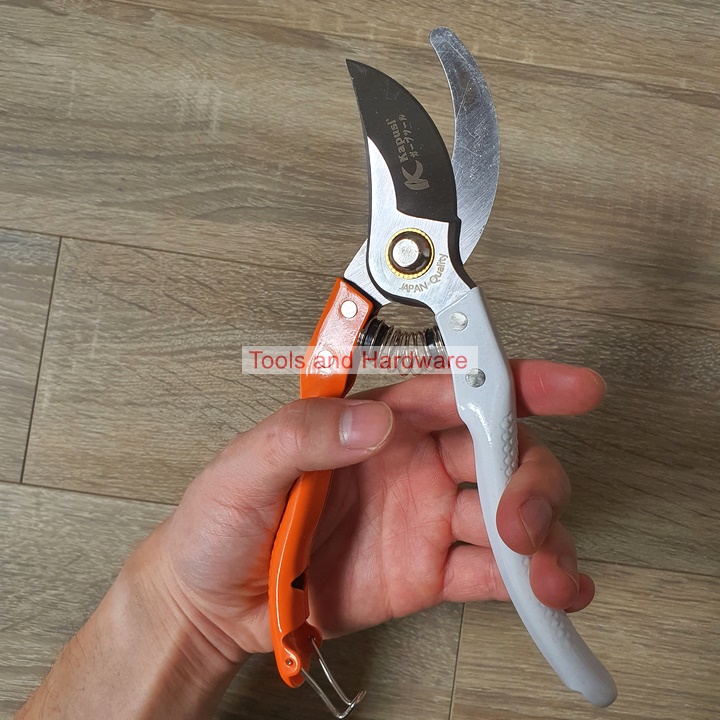 Kéo tỉa cây K-8653 Kapusi cao cấp thép SK5, cấu tạo lò xo đặc biệt cỡ 8 inch (20cm)