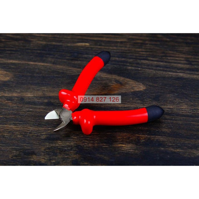 Kìm cắt cách điện 1000V TOTAL THTIP261 6inch kềm cắt cách điện thép C-rV siêu bền cứng