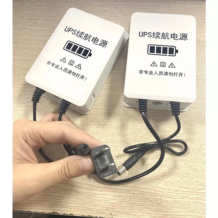 Bộ Lưu Điện UPS 12V 3600mAH dạng móc treo, kháng nước dành cho Camera ngoài trời (Lưu điện 3h - 8h tùy chế độ ghi hình | Bảo hành 6 Tháng)