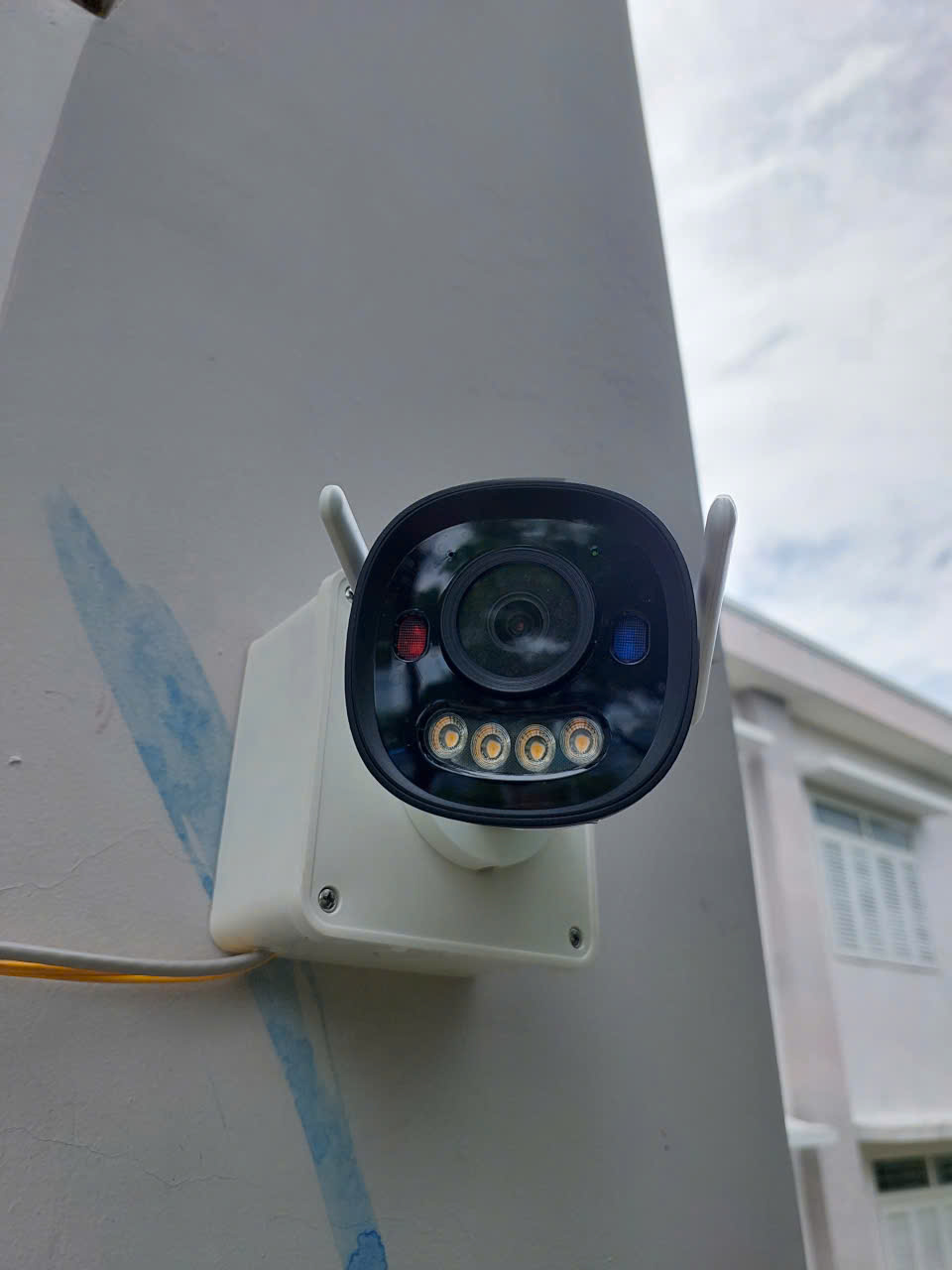 (2) IMOU F32FP PRO 2K | F52FP PRO 3K - Camera Wifi iMOU MỚI, với 4 LED trắng bên dưới, 2 LED xanh đỏ | 2.8MM | GIAO DIỆN hoàn toàn mới | Nổi bật với tính năng AI phân biệt người và xe hơi
