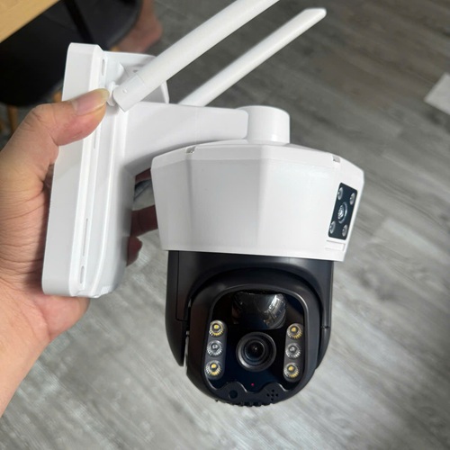4G Net Solar PTZ Camera ESEECLOUD 4G-TG36-PRO (Sim 4G, Pin lưu trữ 36h, Tấm NLMT, chân đế dài, xoay 360 độ , đàm thoại, có màu, thùng 12c, Thuộc họ YOOSEE )