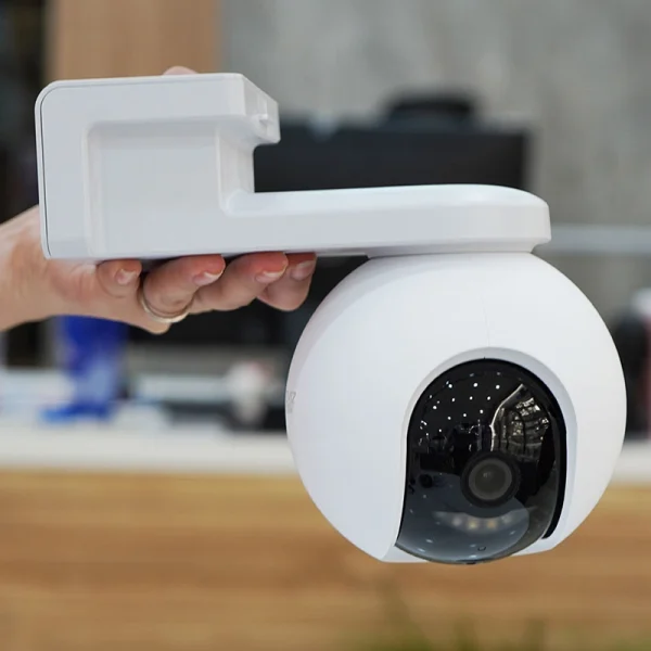 EZVIZ EB8 4G + Tấm pin năng lượng mặt trời 5W | Pin 10.400 mAh