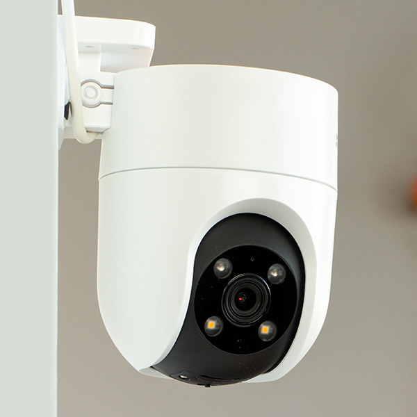 EZVIZ H8C Pro 2K 3MP - Camera Wifi PTZ ngoài trời, xoay 360 độ, có màu ban đêm, Thùng 12C
