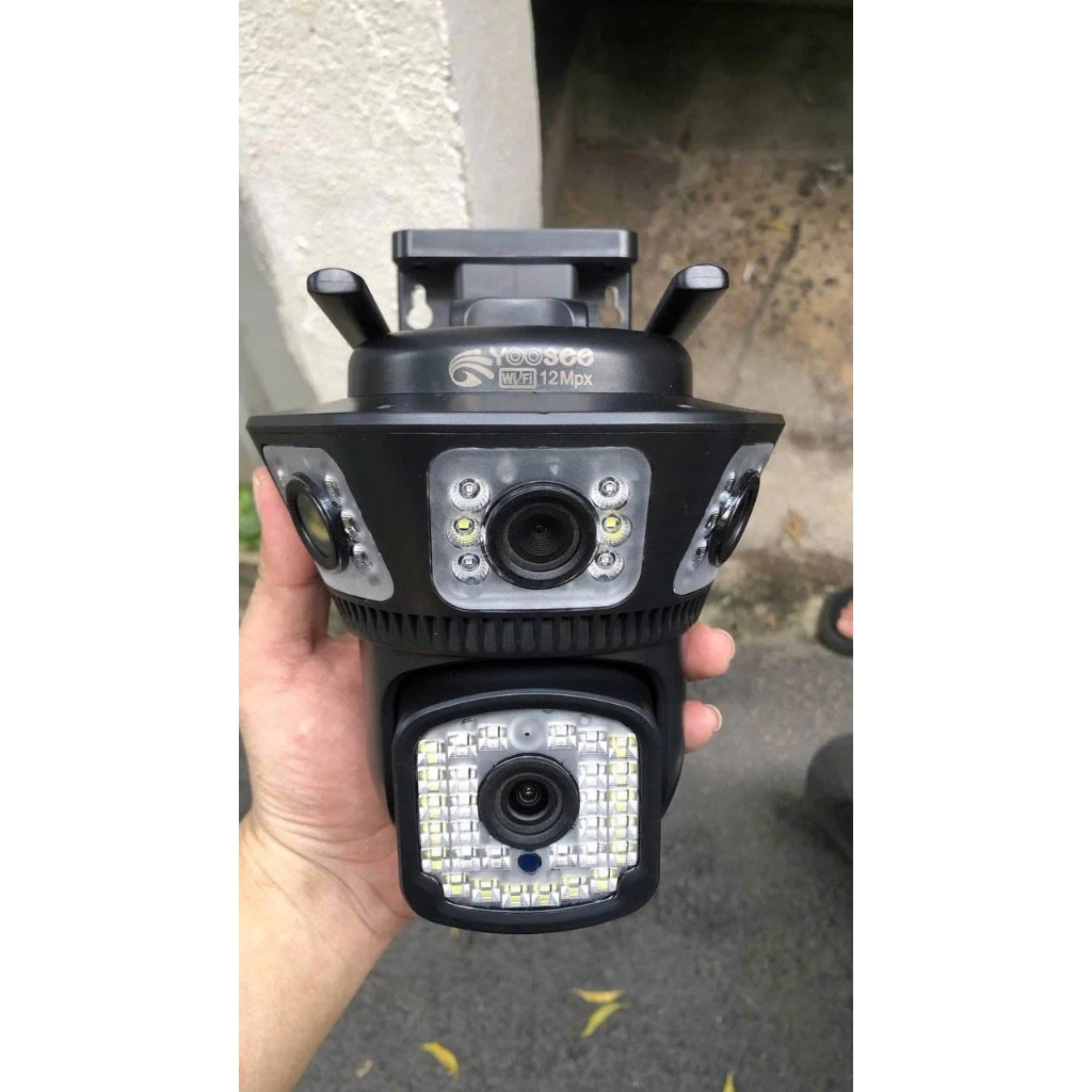 YOOSEE TAM NHÃN F54T-12MP Camera Wi-Fi 3 mắt 3 khung hình, mắt giữa trợ sáng - ngụy trang