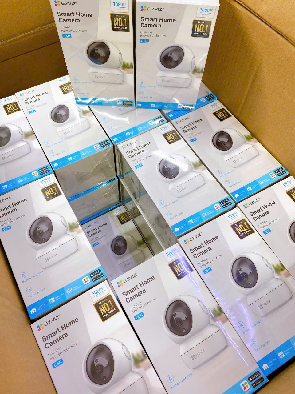 1.8 về hàng... EZVIZ C6N 2MP 1080P - Camera Wi-Fi, xoay 360, đàm thoại,  thùng 30c)