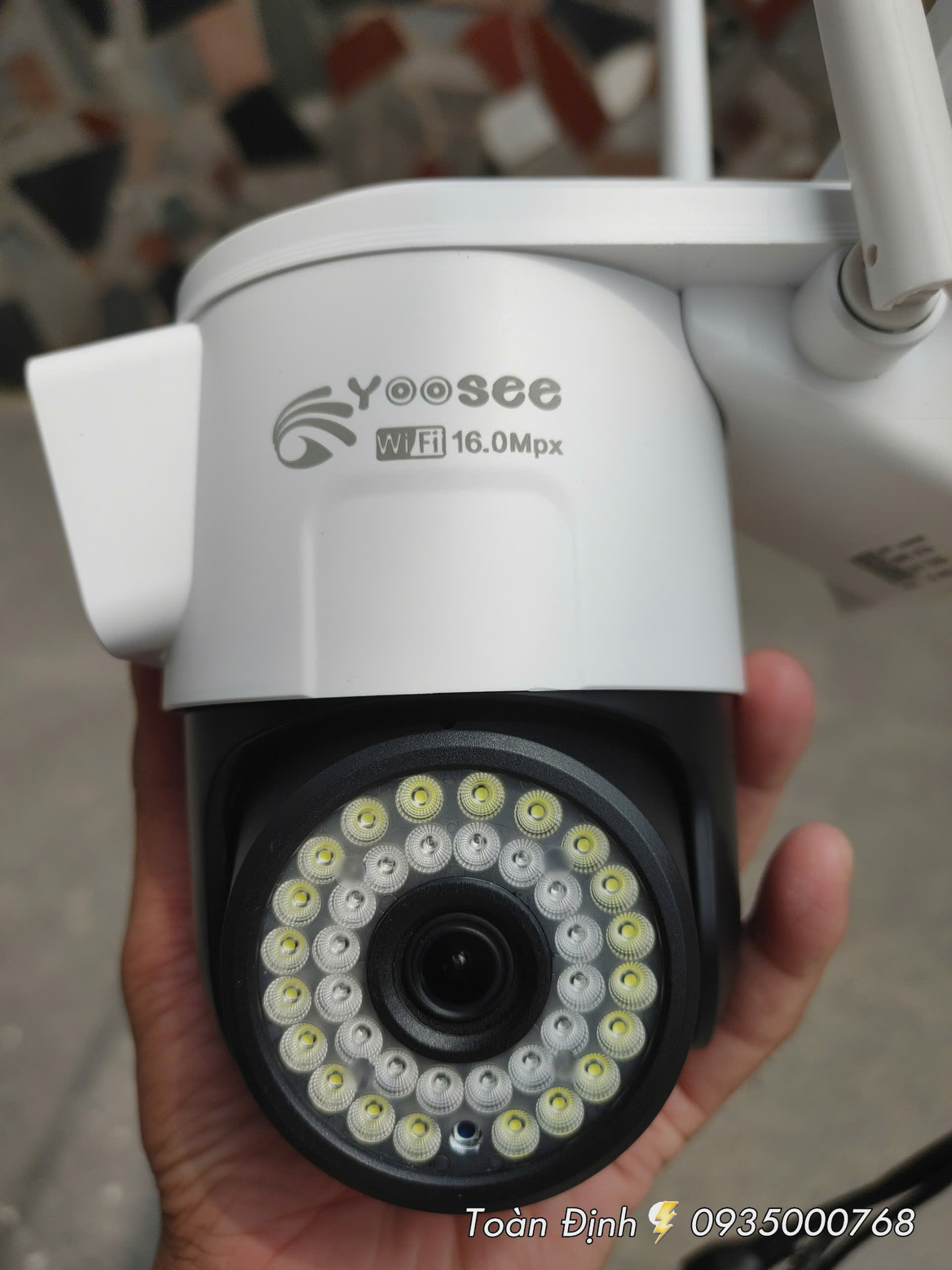 YOOSEE Q42D-16MP Camera WI-FI 2 mắt 42 Led, hộp carton,  PTZ ngoài trời, Xoay 360, đàm thoại, có màu, 2 Anten Wifi 6 - 2.4Ghz, thùng 30c