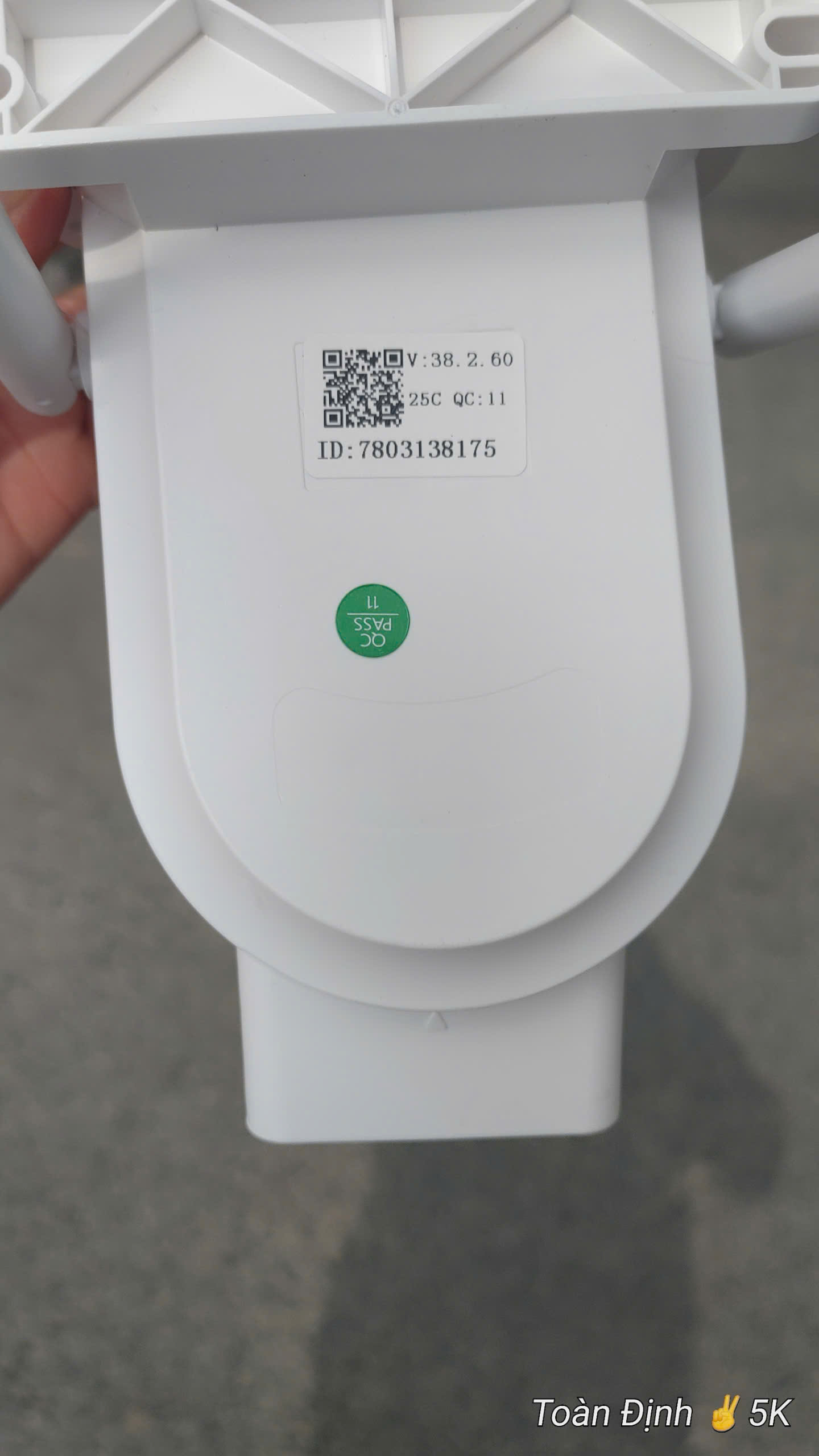 YOOSEE Q42A-16MP Camera WI-FI 2 mắt 42Led, hộp màu,  PTZ ngoài trời, Xoay 360, đàm thoại, có màu, 2 Anten Wifi 6 - 2.4Ghz, thùng 30c