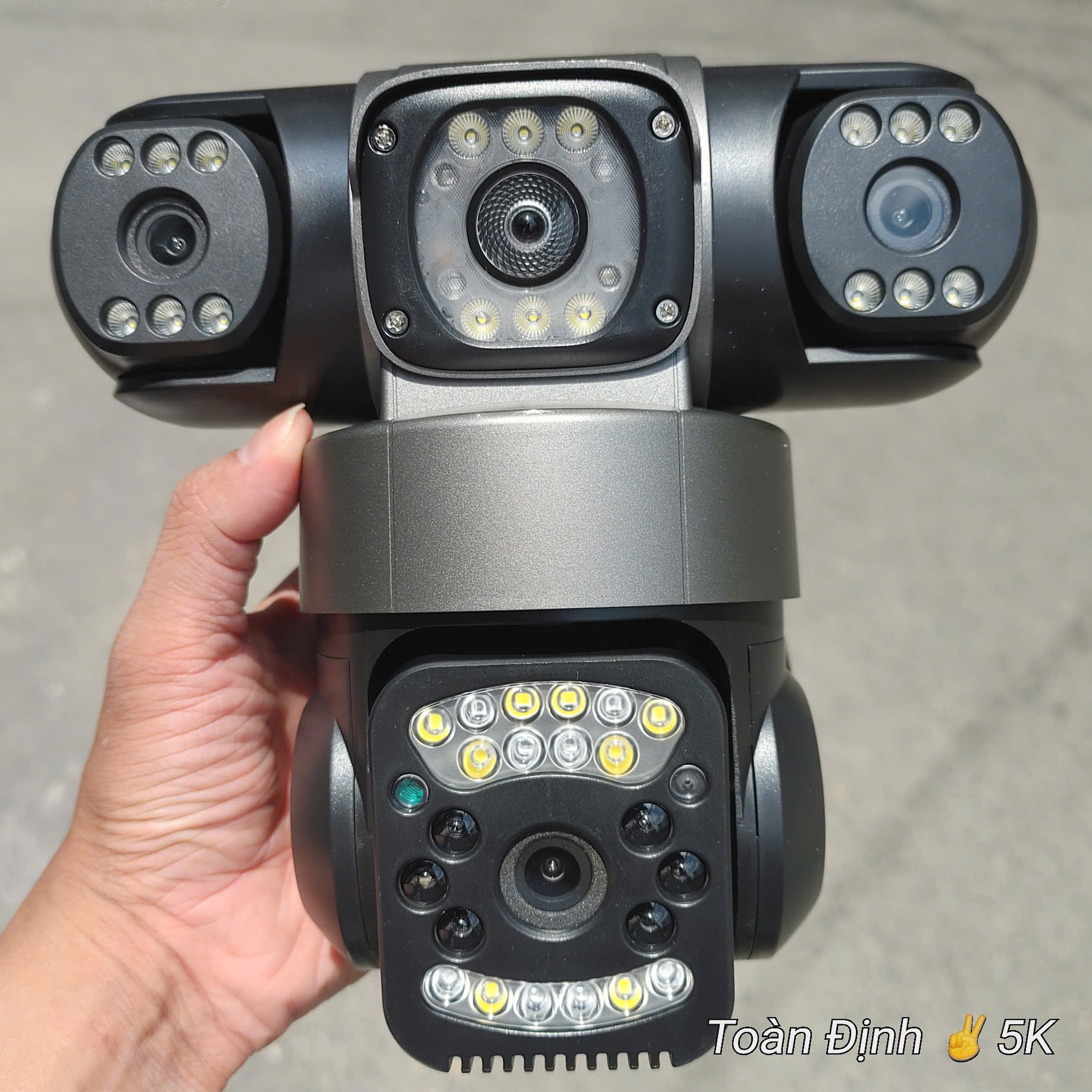 YOOSEE PA40L-26MP Camera Wi-Fi 4 mắt 3 khung hình  (Lỗi quá, nên bỏ mẫu)