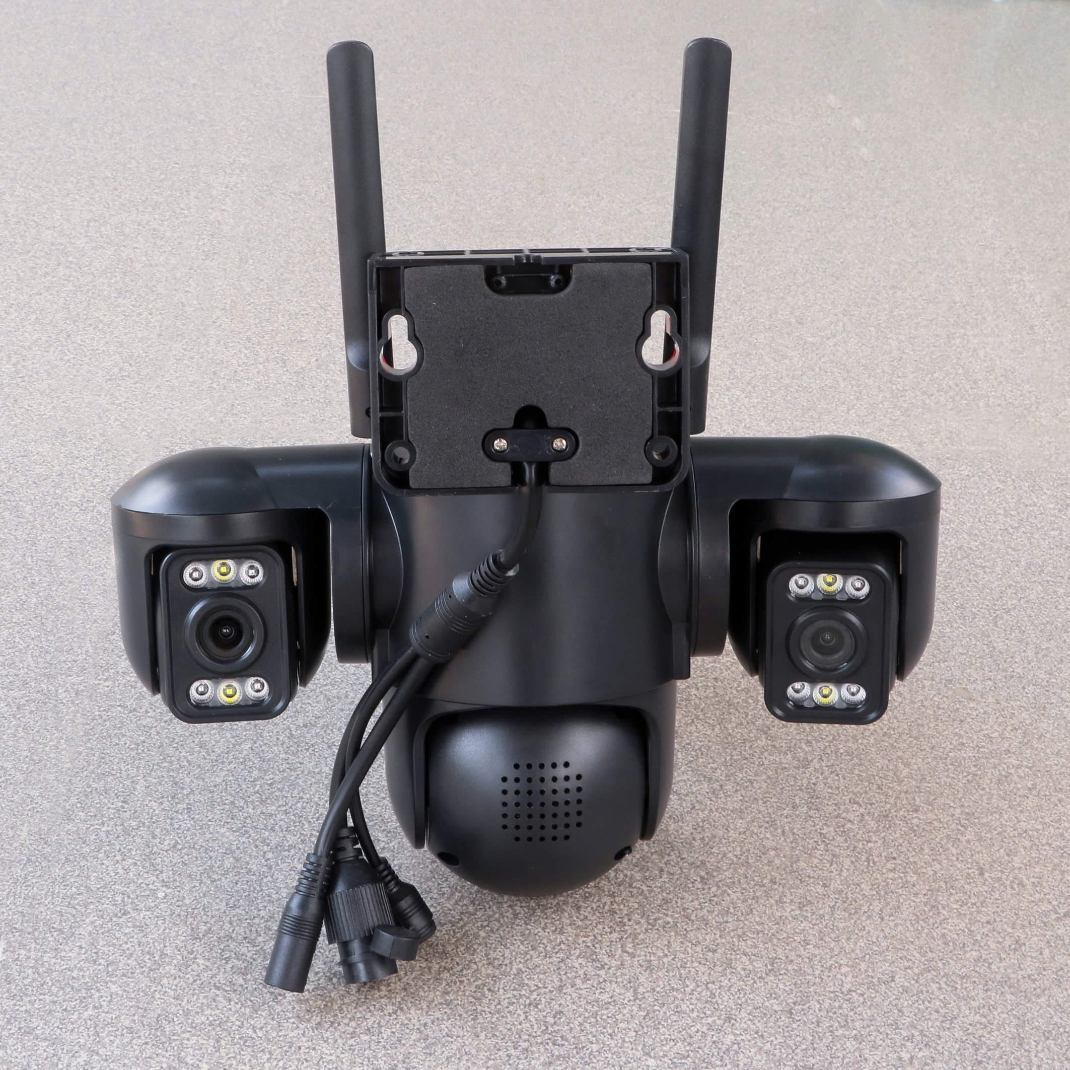 YOOSEE F56JD-20MPX Camera Wi-Fi 4 mắt 3 khung hình, có đèn báo động đỏ, chống trộm (Hộp màu | Bảo hành 12 tháng | Thùng 24c)