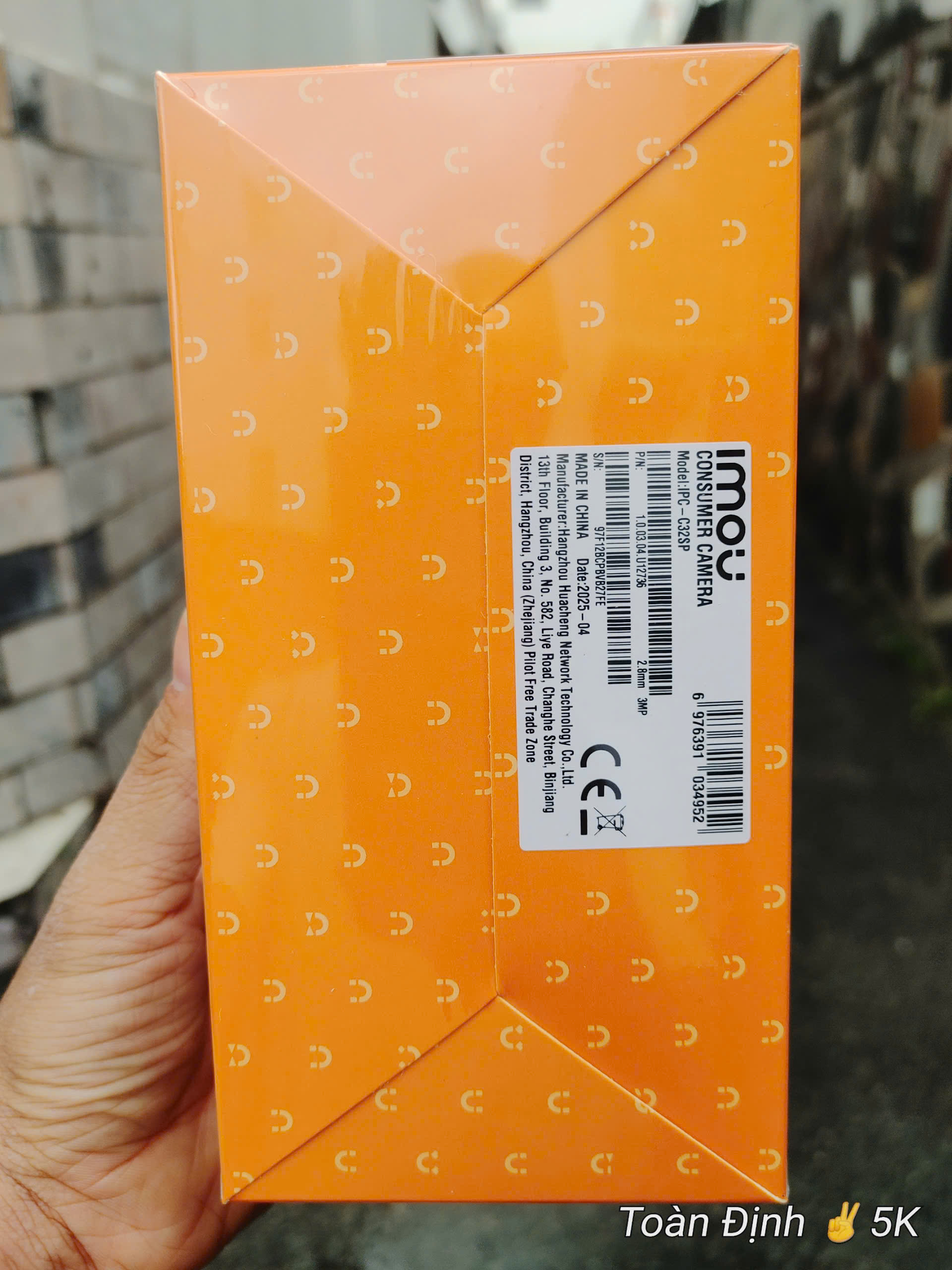(5) Camera Wi-Fi 3MP IMOU C32SP, phong cách Cube (Đàm thoại 2 chiều | Đế nam châm hít sắt cực mạnh | nhận thẻ 512GB | Onvif | H.265)
