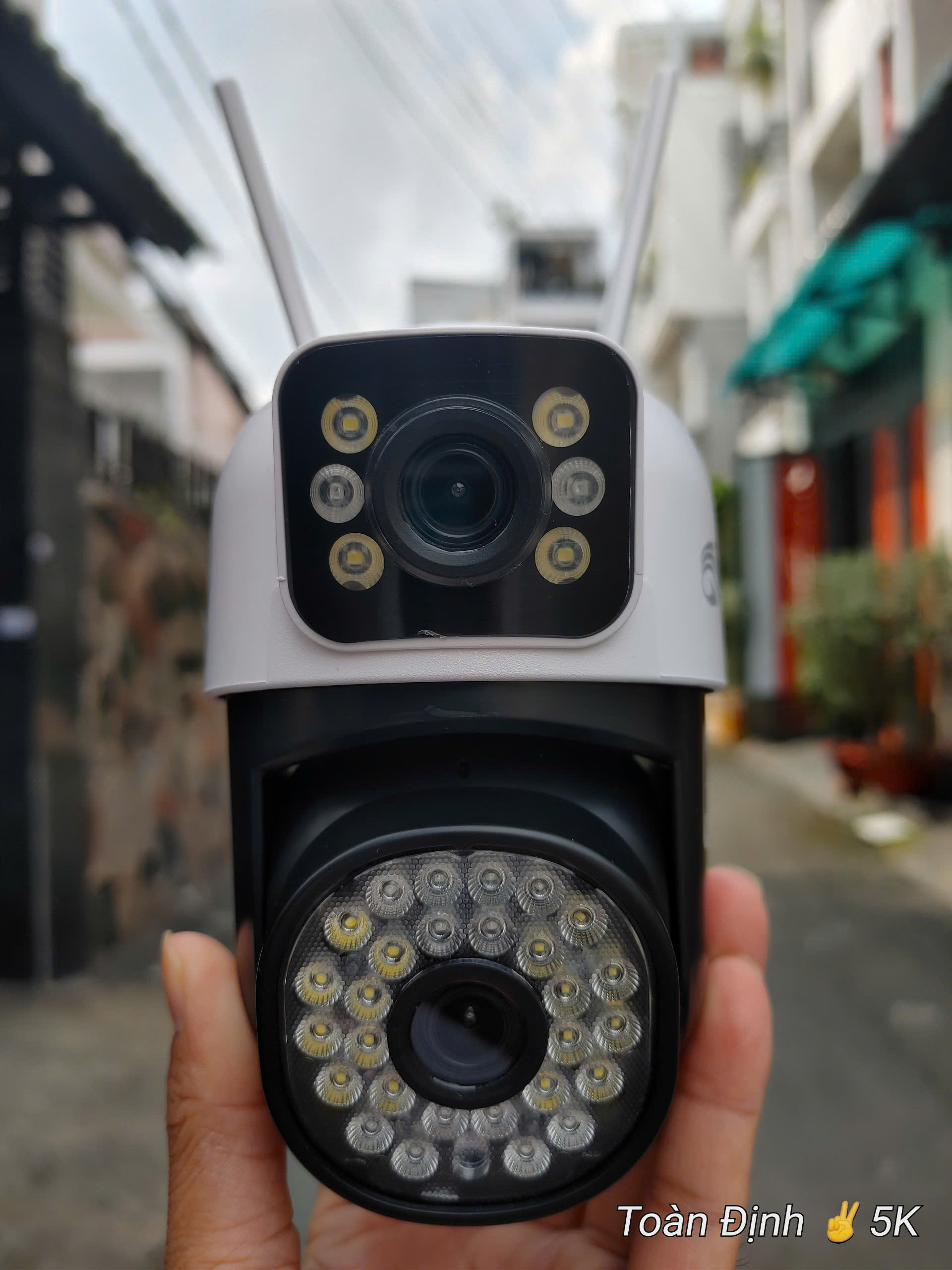 YOOSEE MARCI 16MP - Camera siêu nhỏ Wi-Fi 2 mắt với 34 Led trợ sáng, ngoài trời, Xoay 360, đàm thoại, có màu, 2 Anten Wifi 6 - 2.4Ghz, thùng 30c