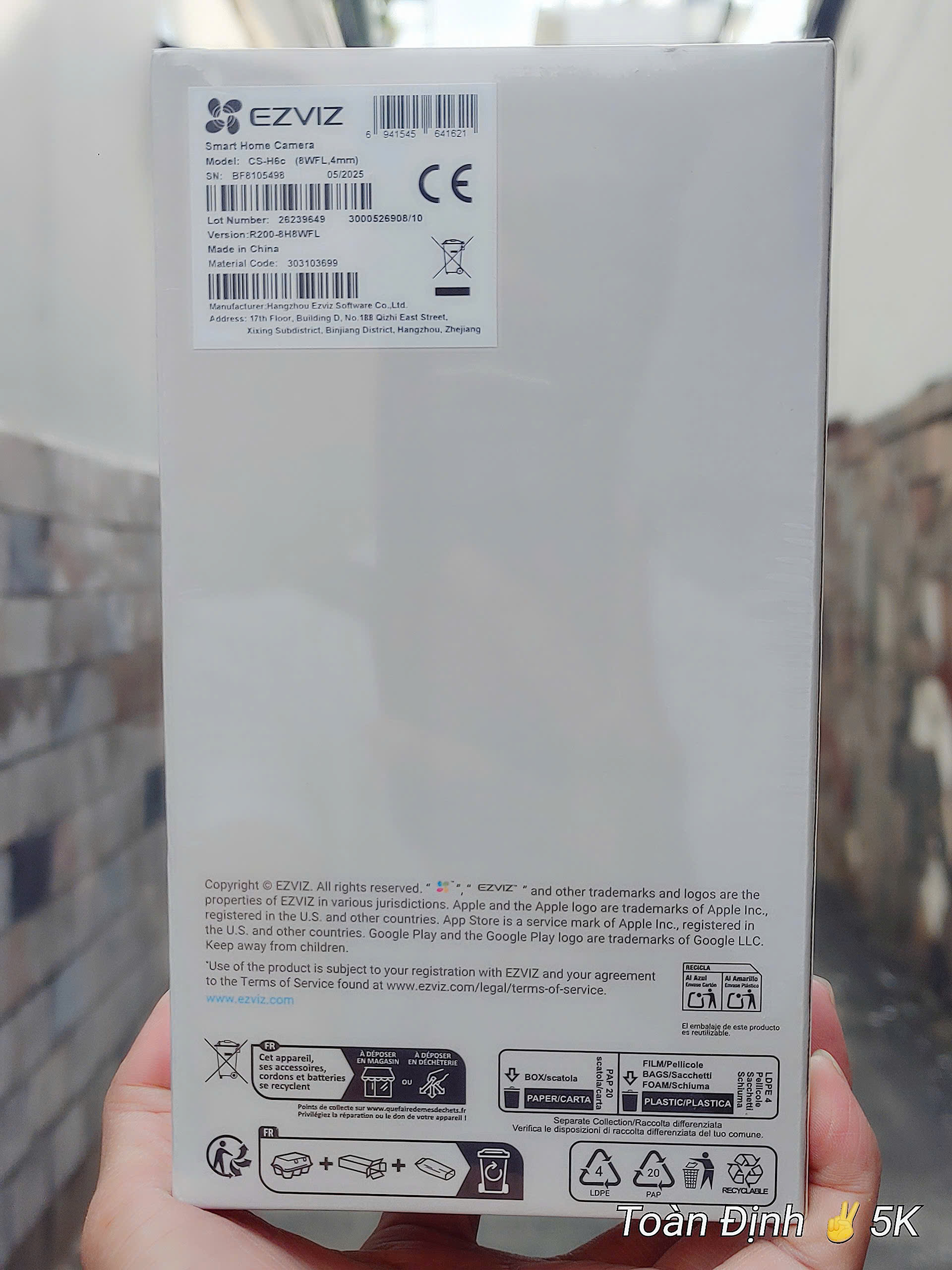 EZVIZ H6C G1 4K 8MP - Camera Wi-Fi "Anh Hói" với góc dọc tới 85 độ, Chạm để gọi điện, Đàm thoại 2 chiều, Ghi hình màu ban đêm, đặc biệt có True-WDR