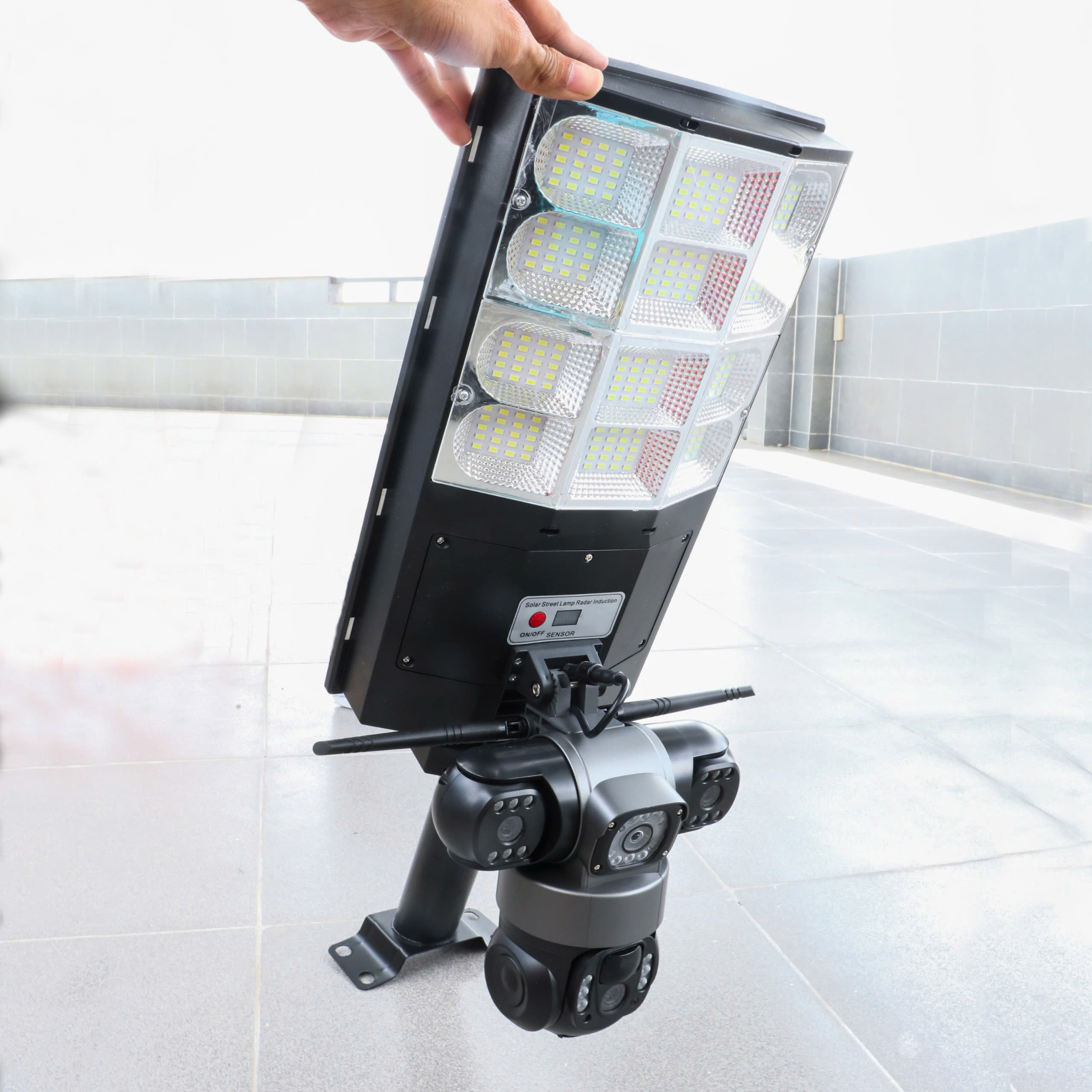 4G Solar Camera Đèn Đường V380 LD002 tích hợp ĐÈN ĐƯỜNG | 3 Khung Hình | Có Remote | Dùng Sim 4G mọi nhà mạng Việt Nam