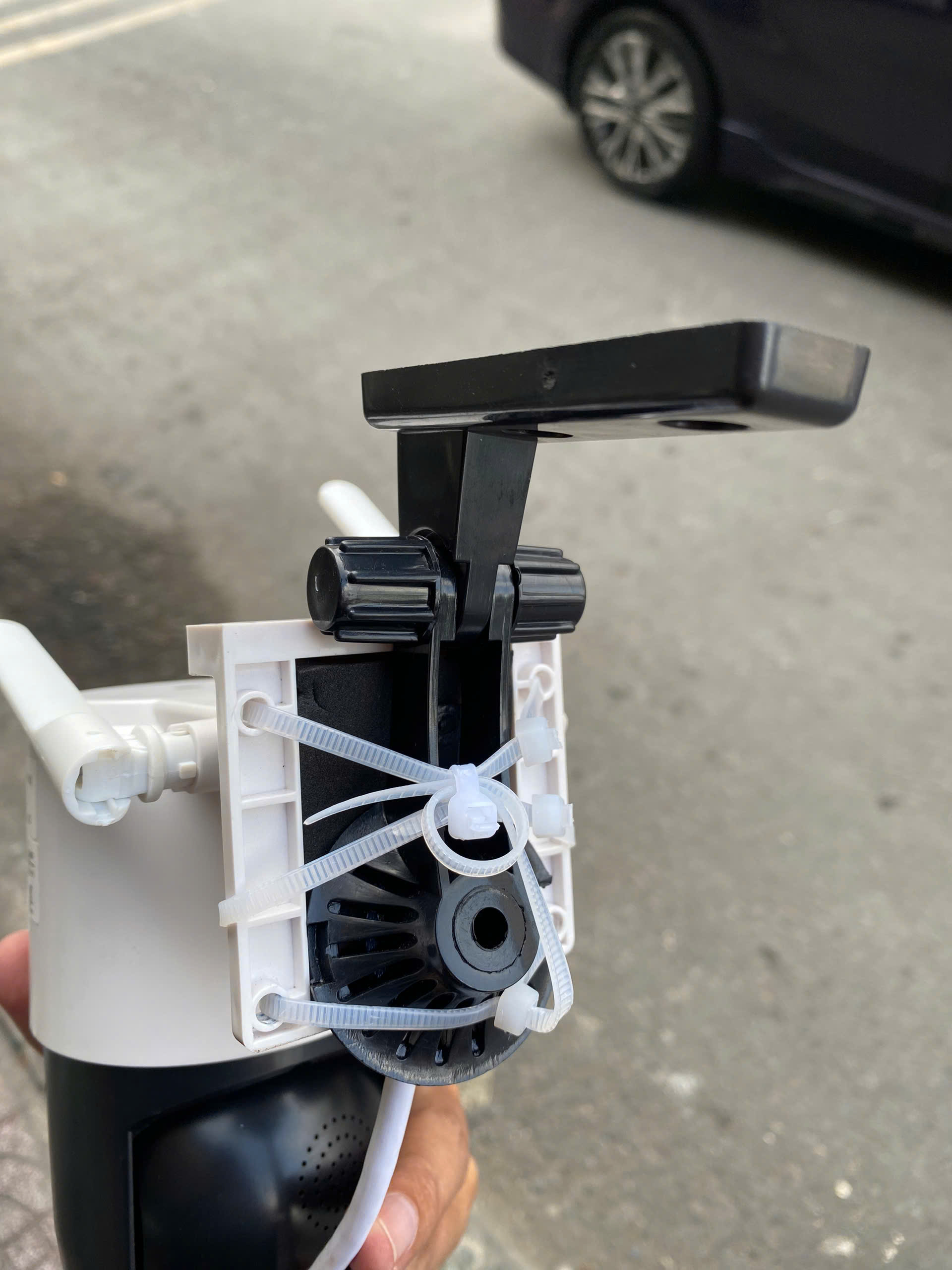 Chân đế Yoosee đen C6N | 3 Râu | Các mẫu trong nhà có thiết kế tương tự... (Xoay 360 độ)