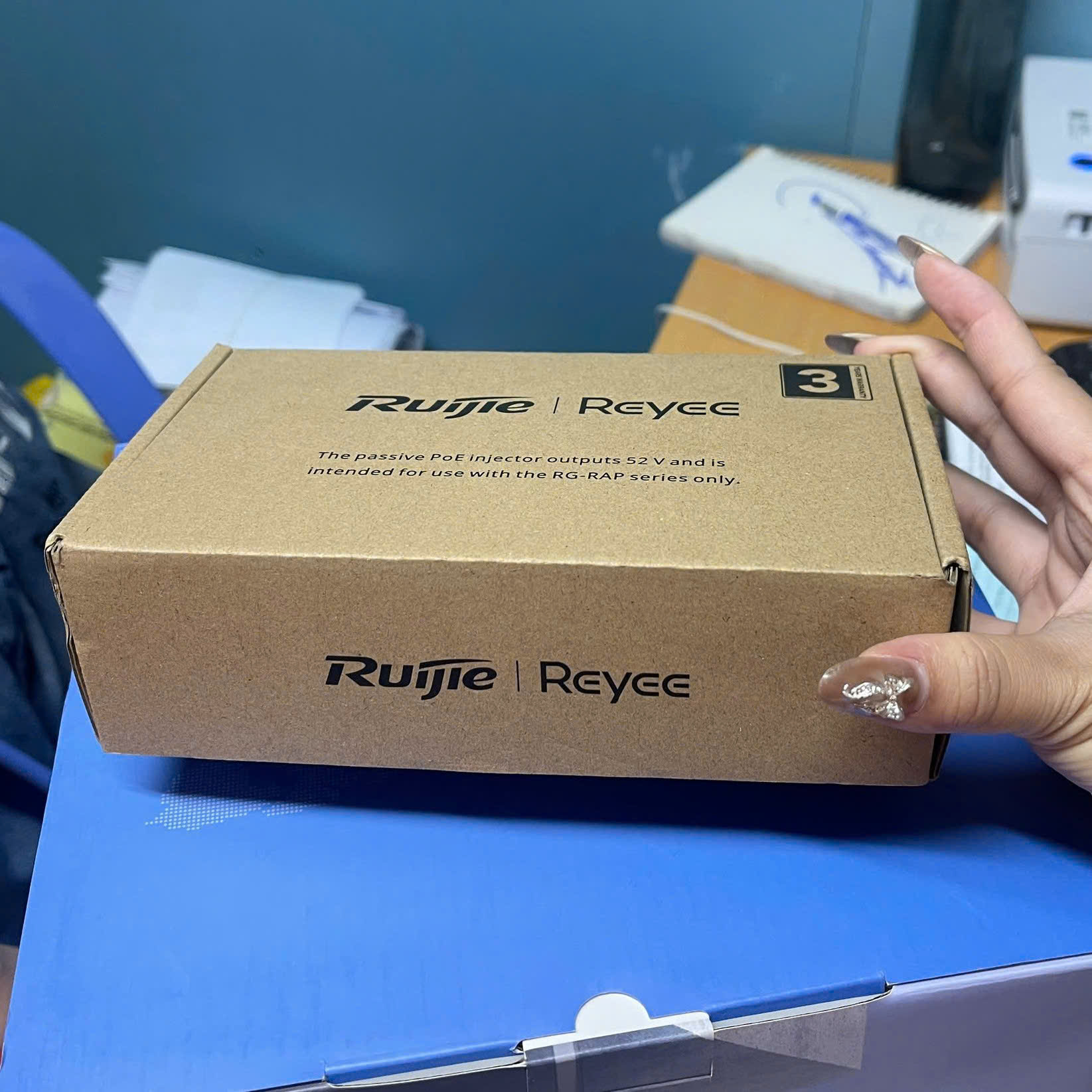 (4) Đầu chuyển POE SPLITTER từ POE ra 12V / 5V / hoặc 2 cổng POE cho camera và thiết bị mạng - Bảo hành tem 3 tháng