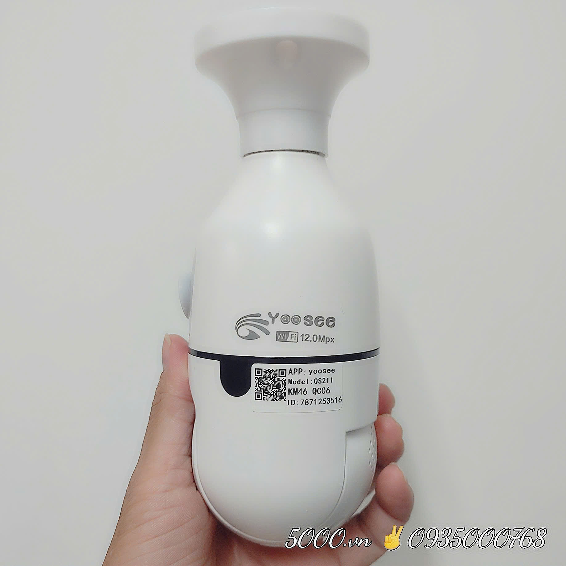 (2) Camera Wi-Fi YOOSEE BÓNG ĐÈN chui E27 tiện lợi (Góc rộng, xoay 360 độ, gọi thoại 2 chiều, có màu ban đêm, thùng 50-100c)