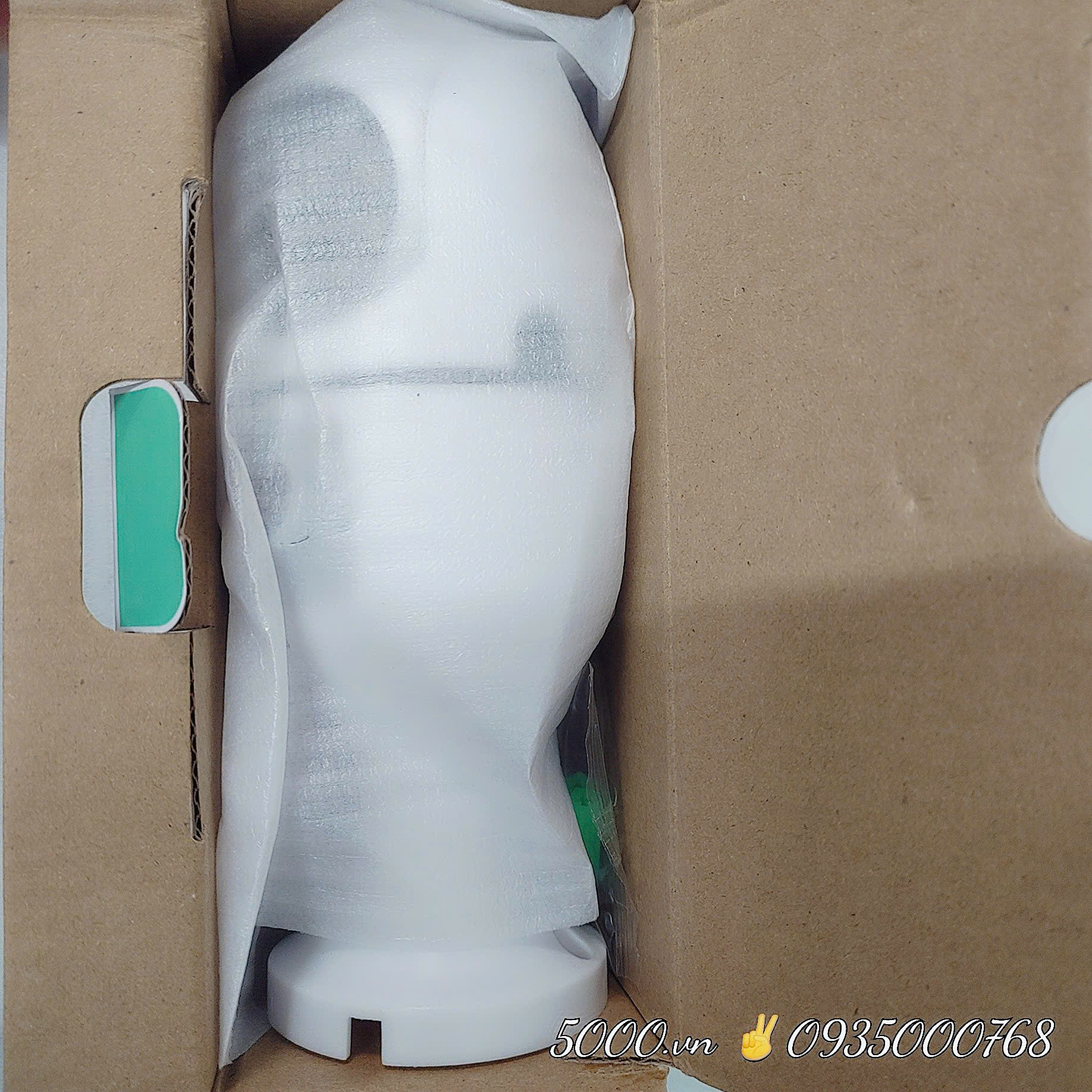 (2) Camera Wi-Fi YOOSEE BÓNG ĐÈN chui E27 tiện lợi (Góc rộng, xoay 360 độ, gọi thoại 2 chiều, có màu ban đêm, thùng 50-100c)