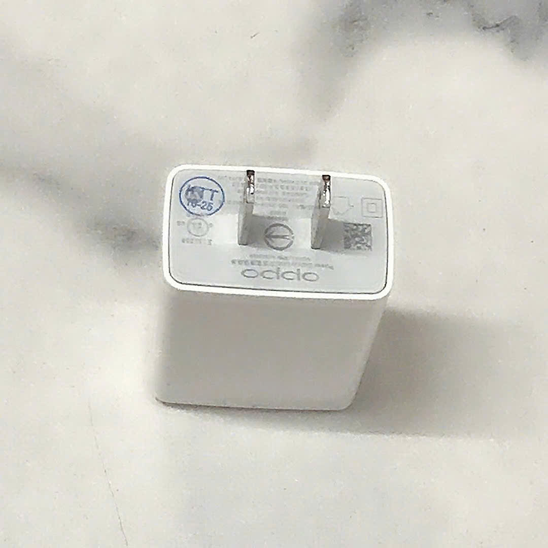 Cóc sạc 5V2A loại tốt, trọng lượng 50gram  (Bảo hành 3 tháng)