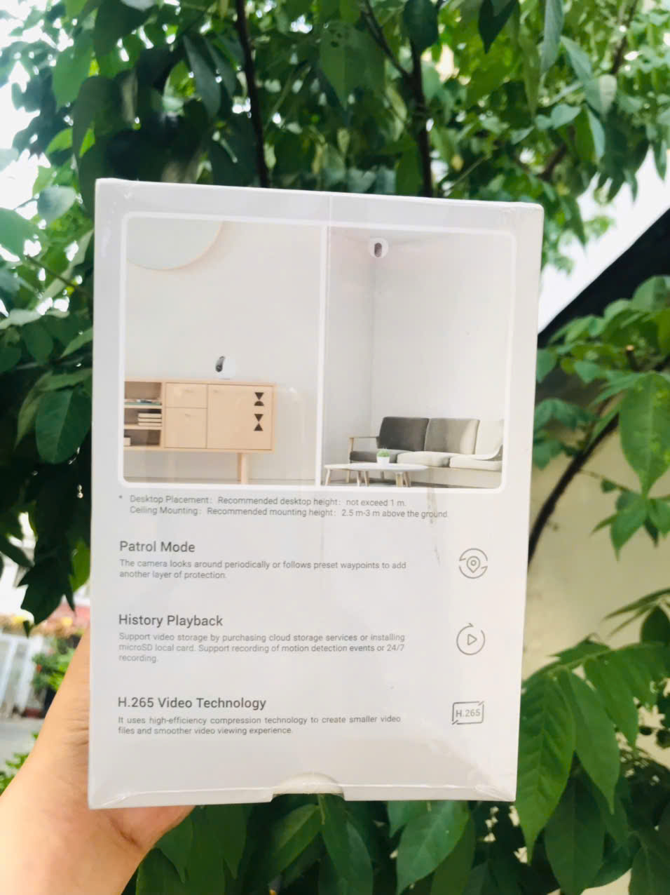 EZVIZ C60P Dual 8MP - Camera trên: 2K (2048 × 1296) | Camera phía dưới: 2K (2048 × 1296)