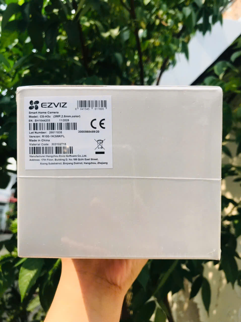 EZVIZ H3C 3MP 2K COLOR (2304 × 1296 | 30fps | Góc Chéo 98° | 2 Anten ngoài | Đàm thoại | Có màu ban đêm | Thùng 30c | Lắp ngoài trời)