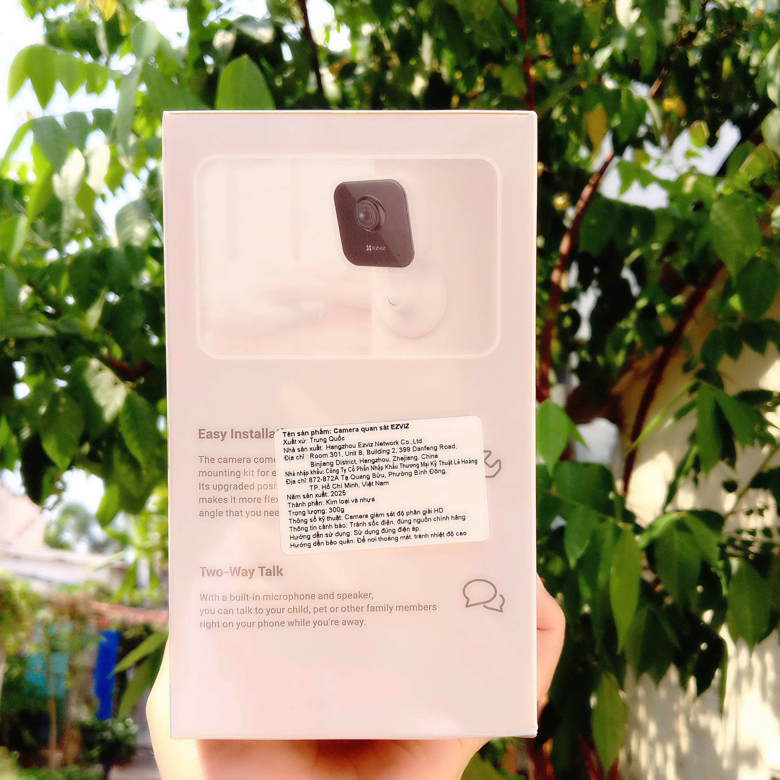 EZVIZ H1C 2MP (1920 × 1080 | Camera siêu nhỏ, đế nam châm, Đàm thoại, góc rộng 108 độ, thùng 36C)