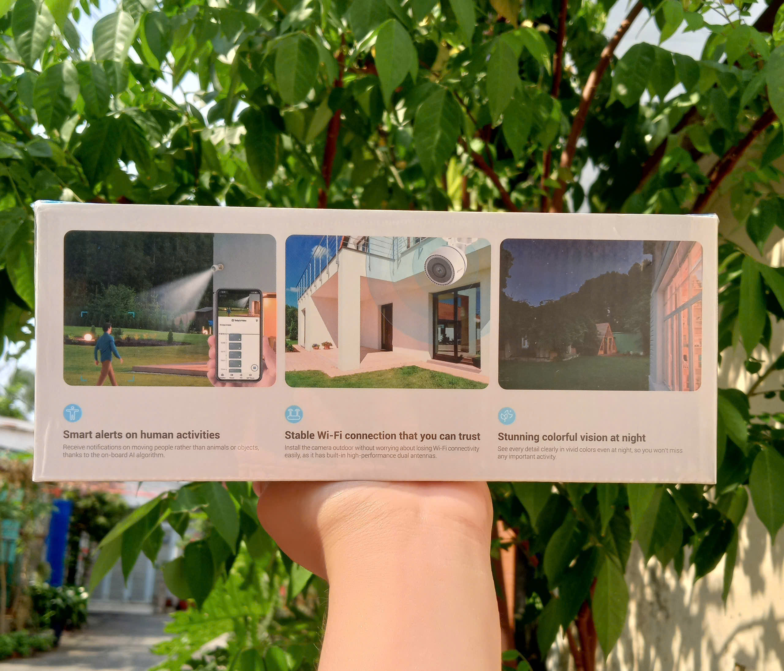 EZVIZ H3C 2MP COLOR ( 1920× 1080 | 30fps | Góc Chéo 98° | Ban đêm có màu | Có Micro | Không Loa | Thùng 30c | Lắp ngoài trời