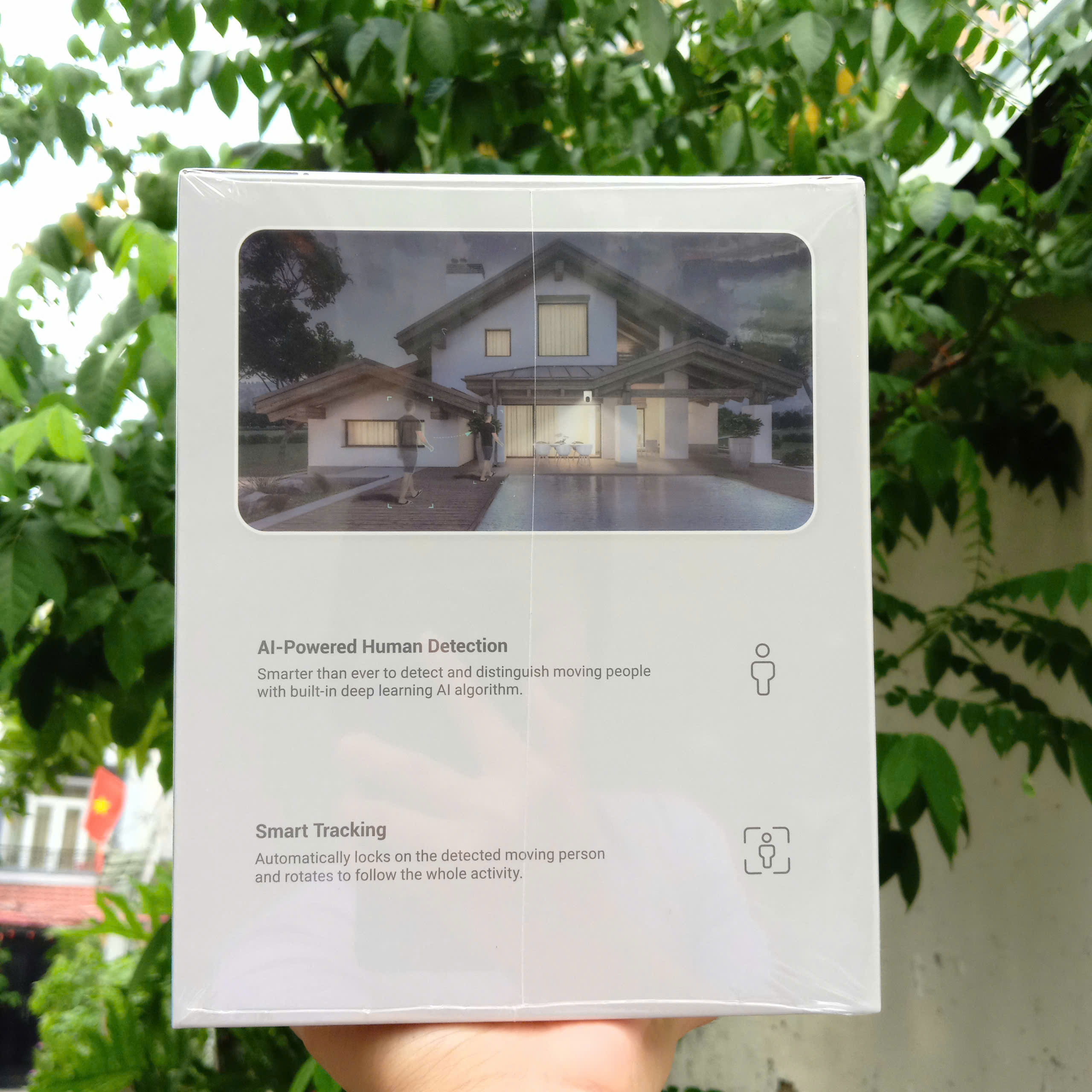 EZVIZ H8C Pro 2K 3MP (2304 × 1296 | Đàm thoại | Quay quét | Có màu ban đêm | Thùng 12c | Lắp ngoài trời)