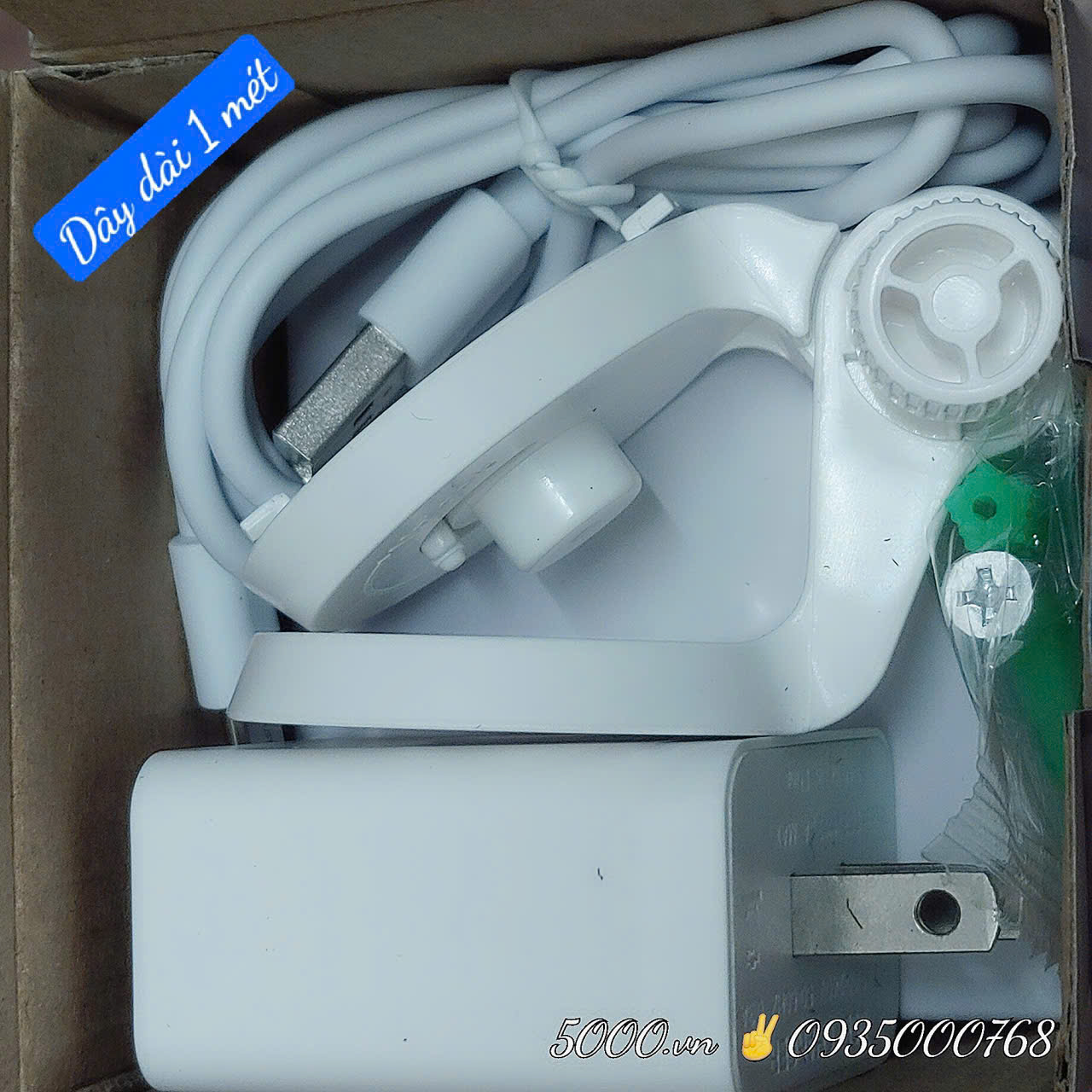 YOOSEE Q88 hộp xanh dương - Cổng TypeC, Đế xoay 360 độ , đàm thoại, có màu, 2 mắt 2 khung độc lập, thùng 30c, tên khác Q5 | QS415-C