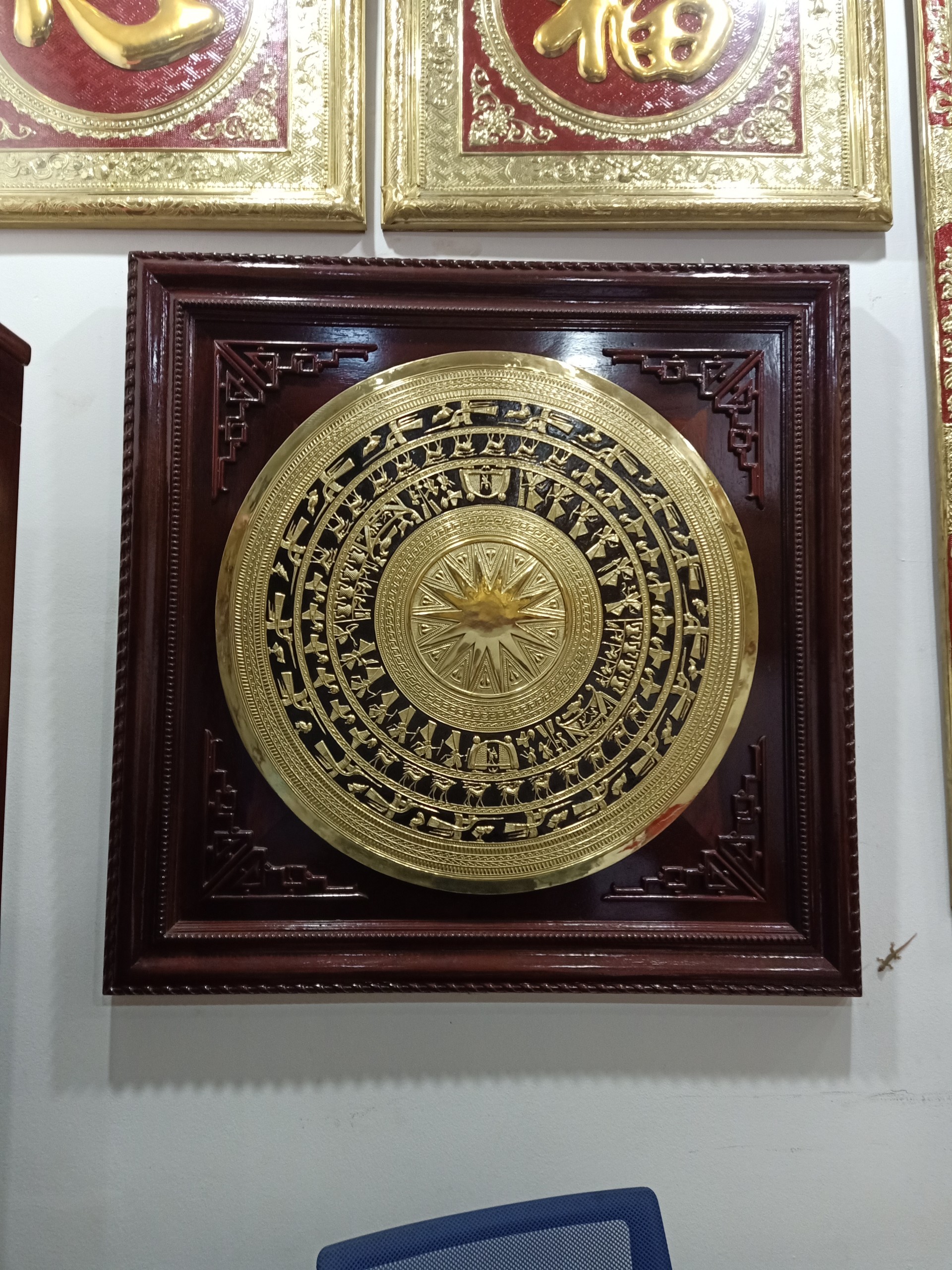 Trống Đồng Treo Tường HCM – Quà Tặng Phong Thủy Sang Trọng, Đậm Bản Sắc Việt