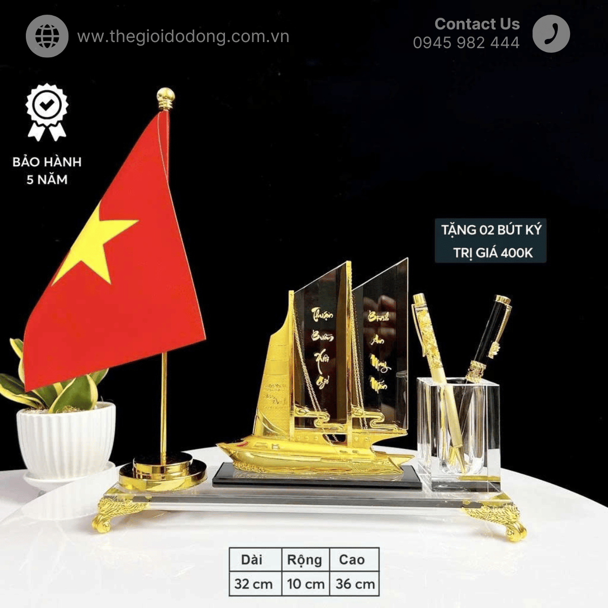 Quà tặng doanh nhân - sếp - lãnh đạo ống cắm bút thuyền buồm pha lê để bàn cao cấp