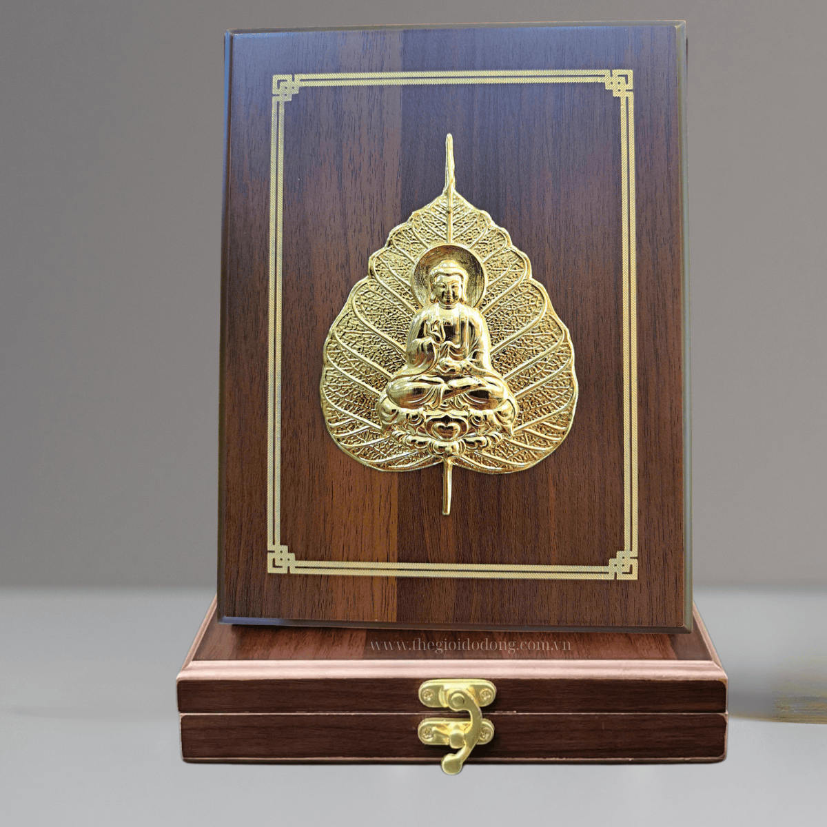 Quà tặng Phật giáo lễ Vu Lan – Tranh lá bồ đề Đức Phật mạ vàng 24k ý nghĩa