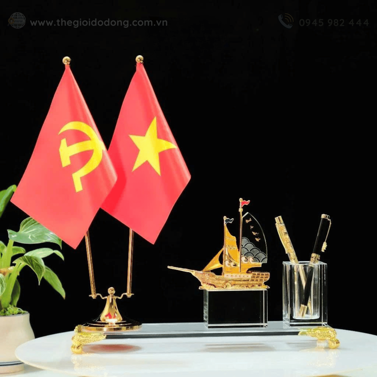 Quà Tặng Khách Hàng, Đối Tác – Ống Đựng Bút Để Bàn Thuận Buồm Xuôi Gió Sang Trọng Ý Nghĩa