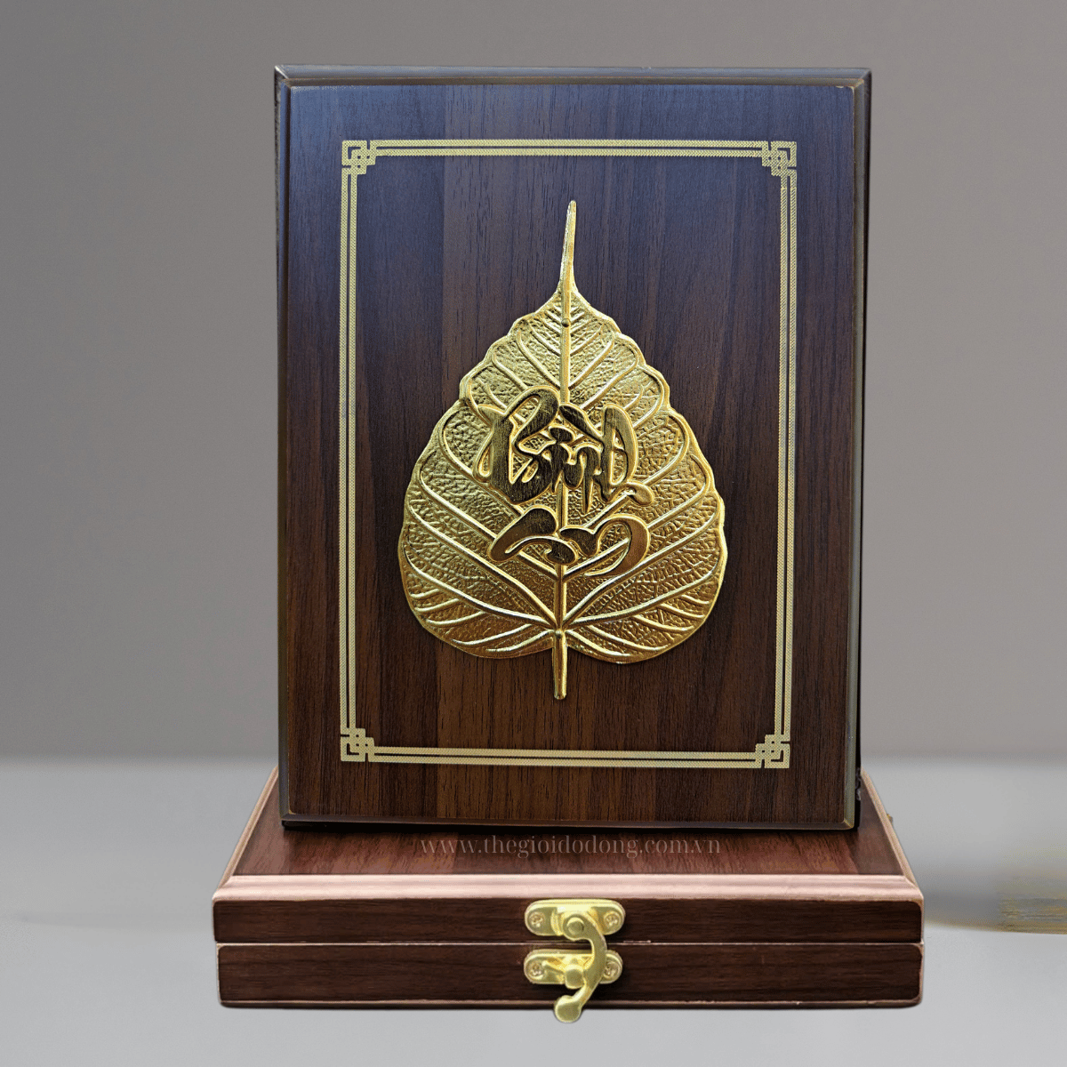 Quà tặng Phật giáo - Tranh lá bồ đề chữ Bình An mạ vàng cao cấp